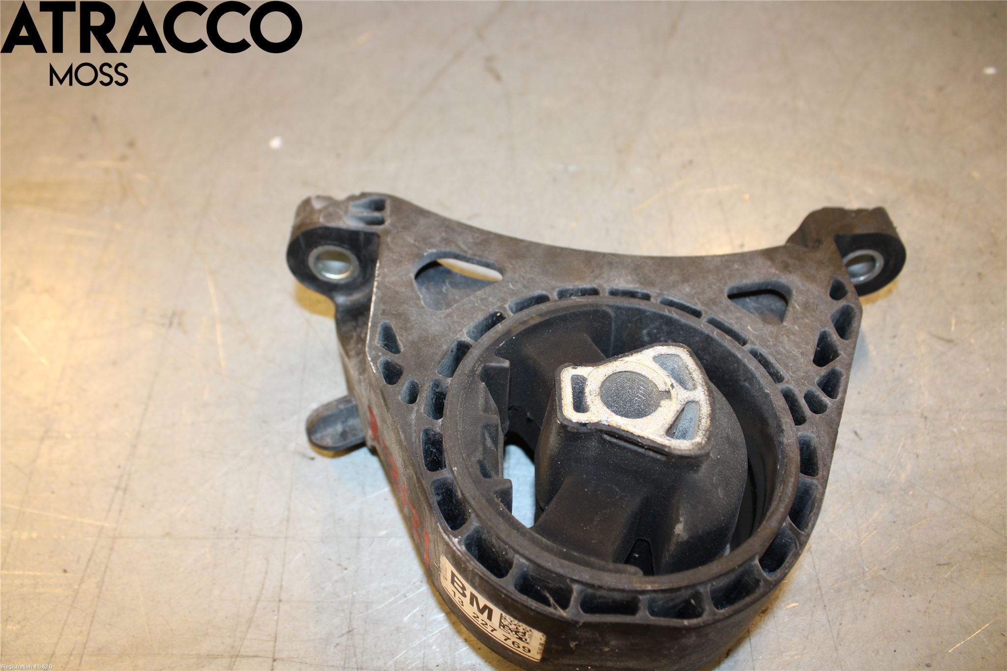 Opel INSIGNIA 09-16 Motor Feste Gummi