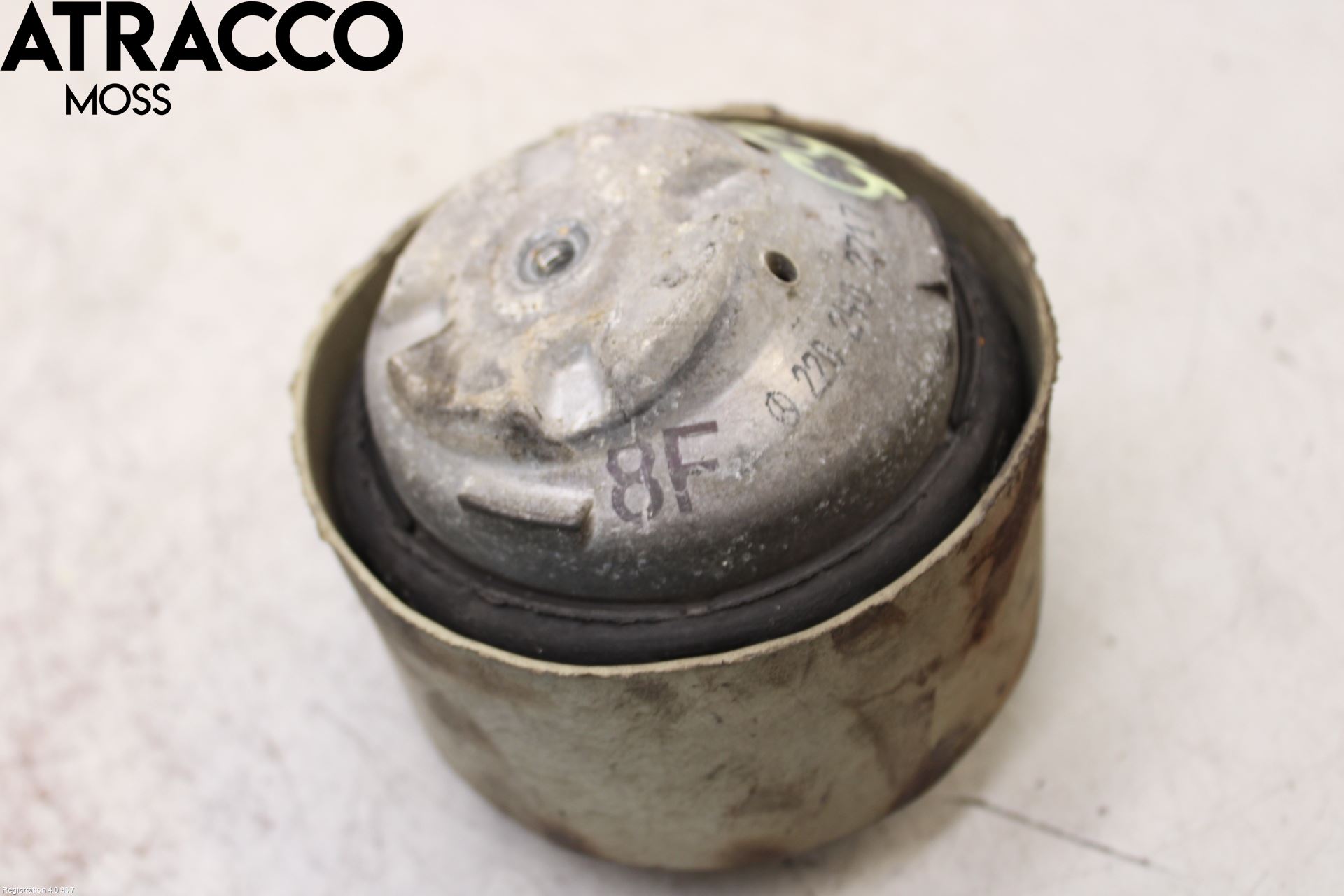 Mercedes-Benz MB CLS (C219) 03-11 Motor Feste Gummi