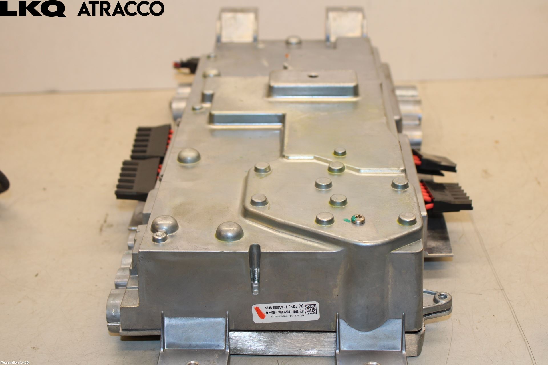 Tesla MODEL S 13- Inverter 12-)220V