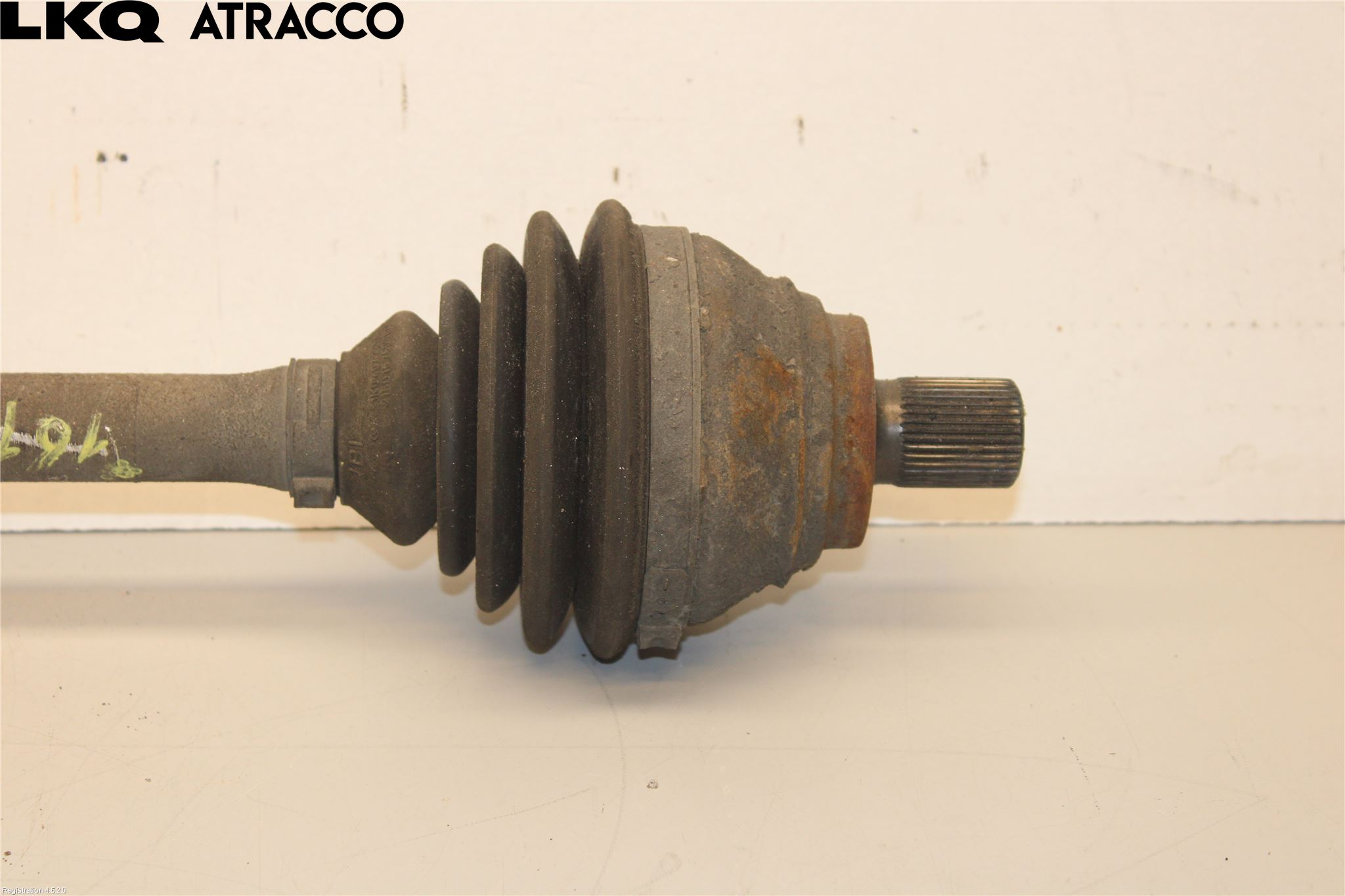 Skoda YETI Drivaksel Foran Kompl Venstre