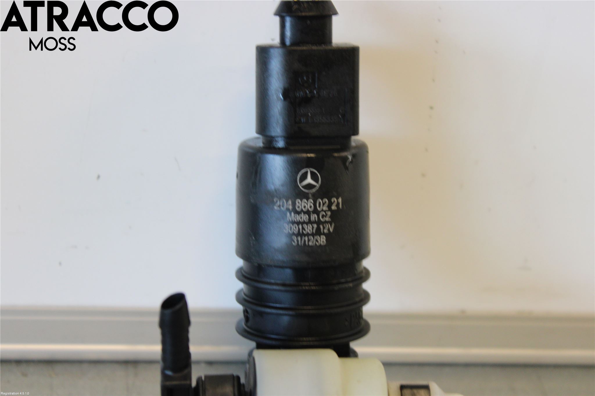 Mercedes-Benz MB E-KLASS (W212) 09-16 Spylerpumpe Frontrute