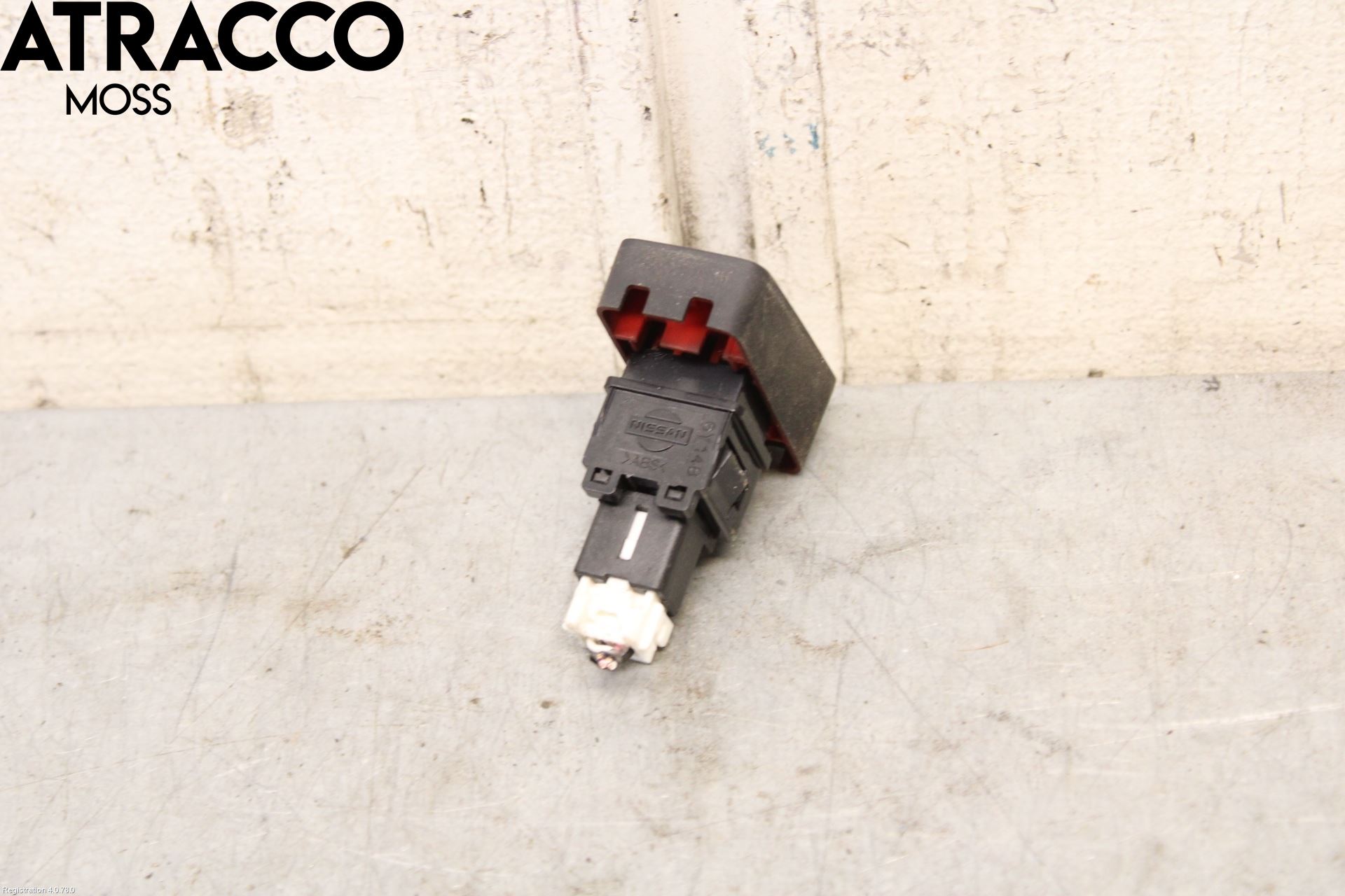 Nissan LEAF 11-17 Bryter Varsel (Nødblink)