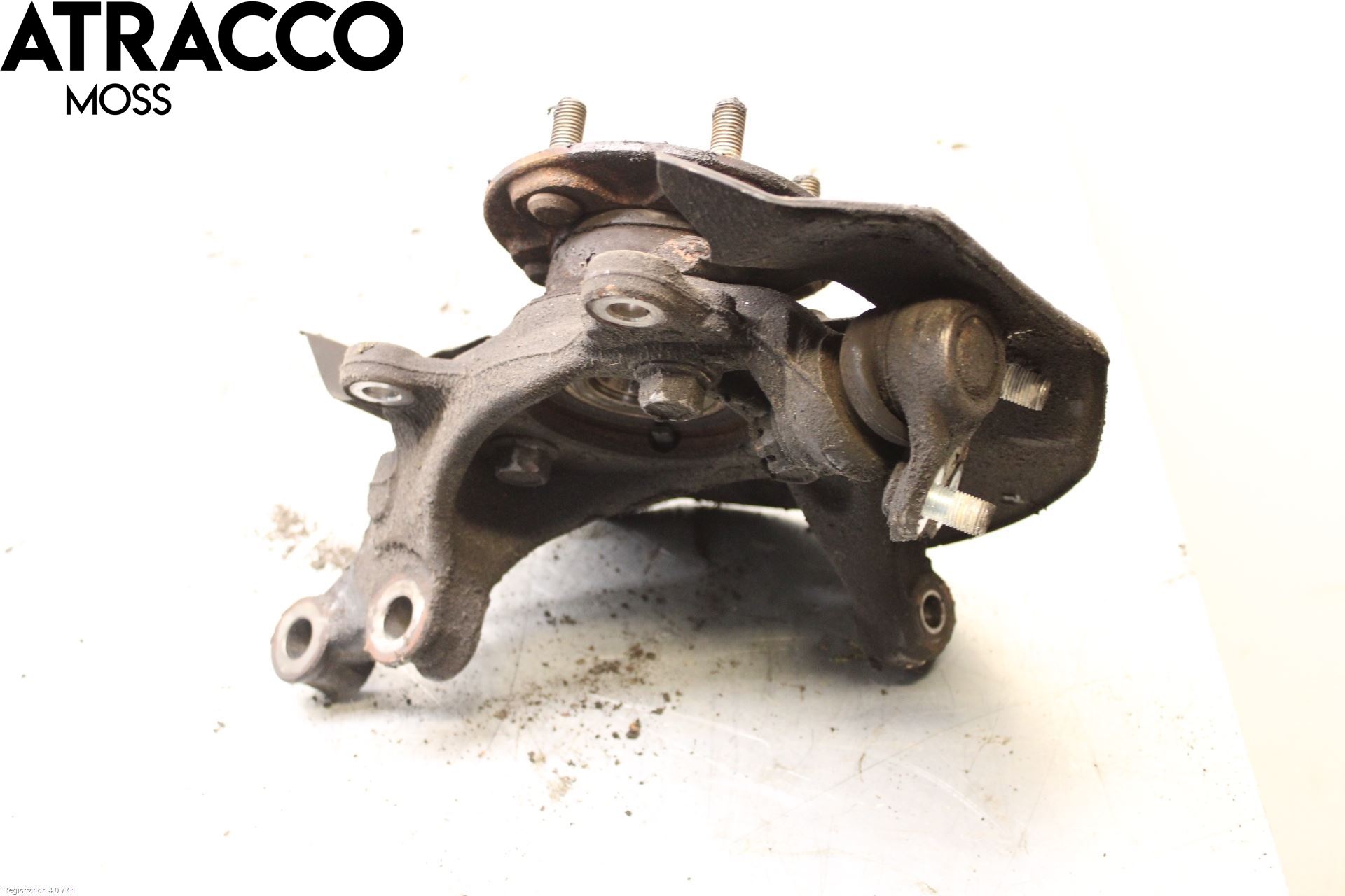 Toyota PRIUS (ZVW50) 16-21 Spindel Vf