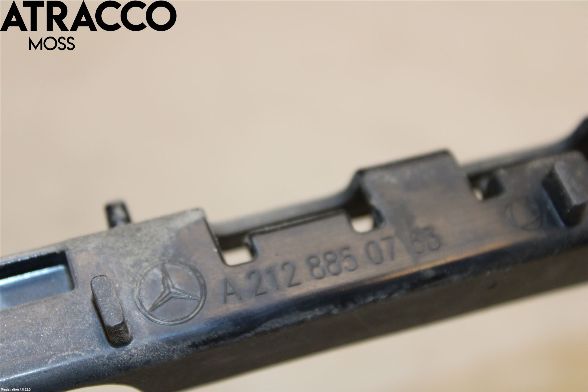 Mercedes-Benz MB E-KLASS (W212) 09-16 Støtfangerfeste Bak Venstre