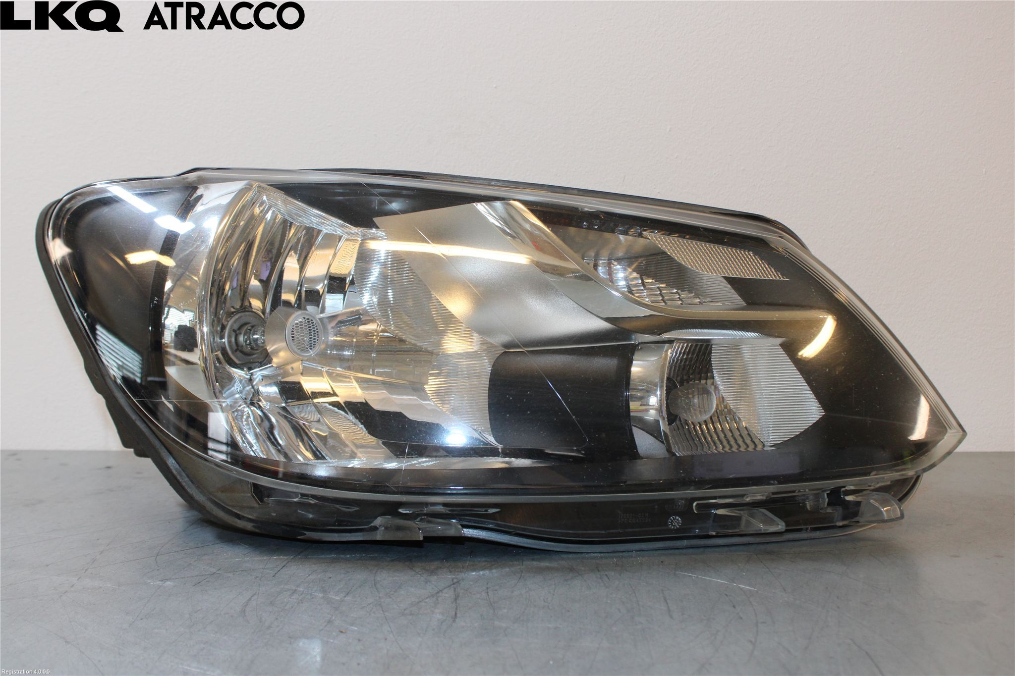 Volkswagen VW CADDY 11-15 Frontlykt Høyre