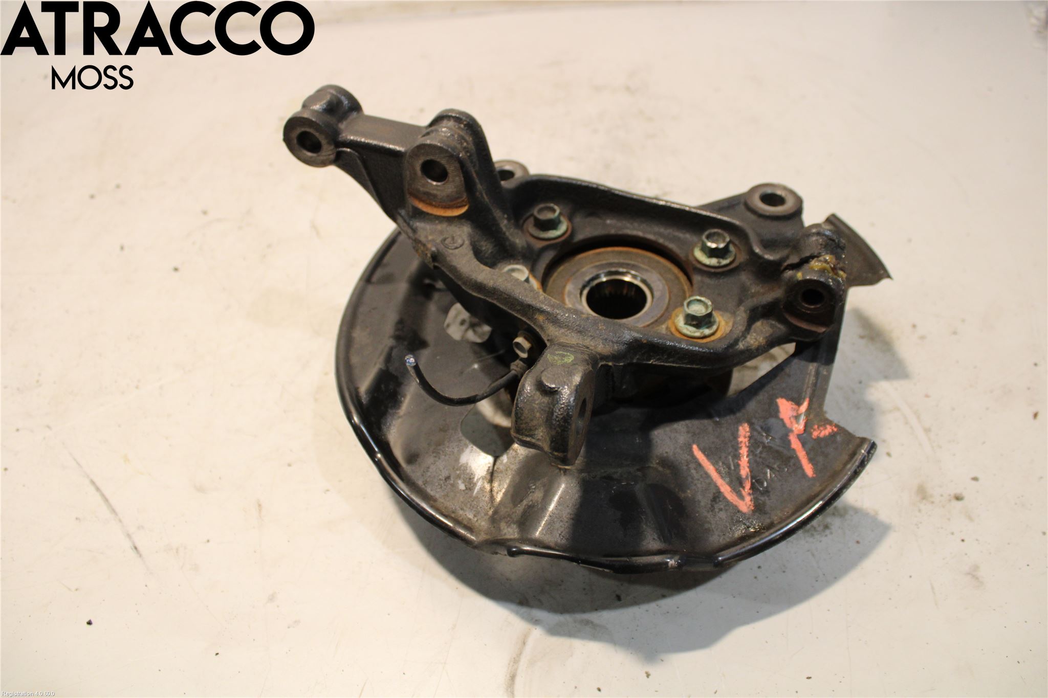 Mazda CX-30 20- Spindel Vf