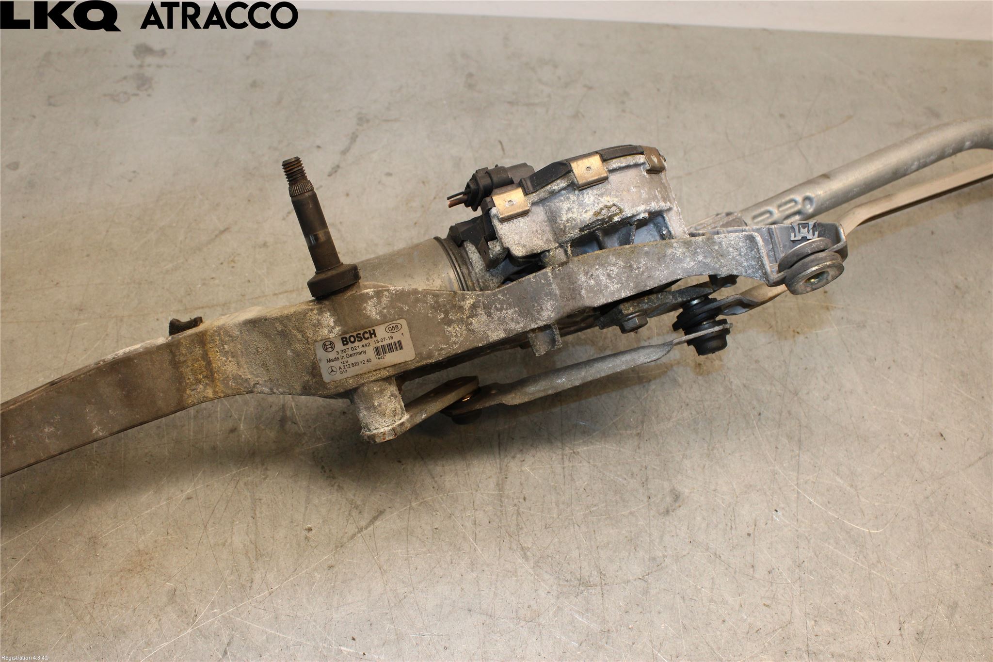 Mercedes-Benz MB E-KLASS (W212) 09-16 Viskermotor Frontrute