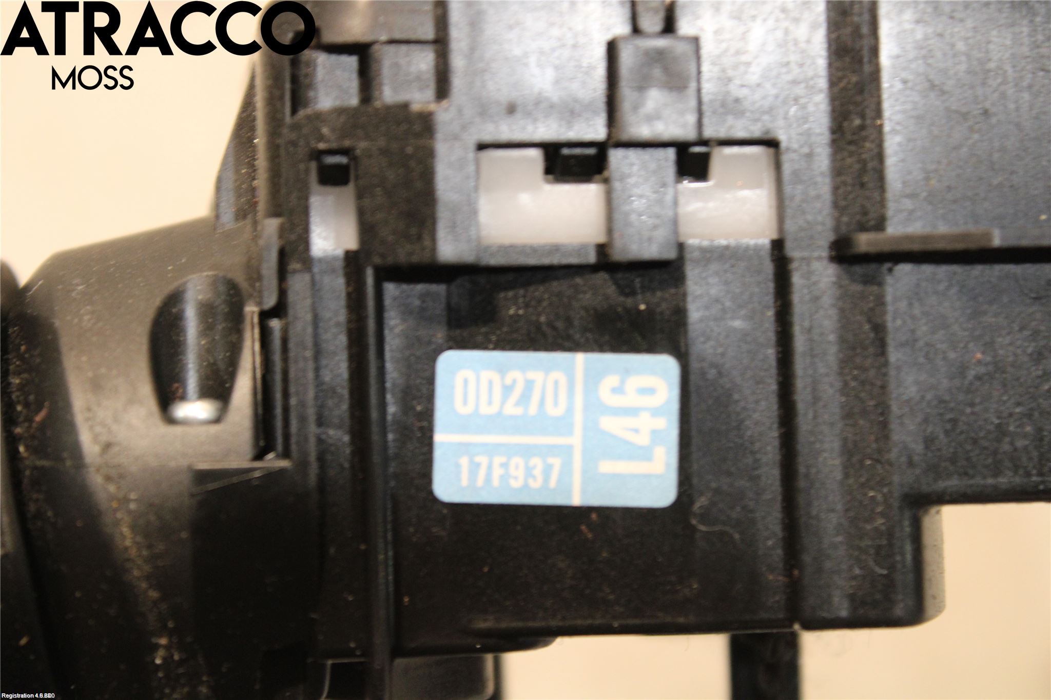 Toyota YARIS XP130 12-14 Bryter Ratt Kombi H Og V