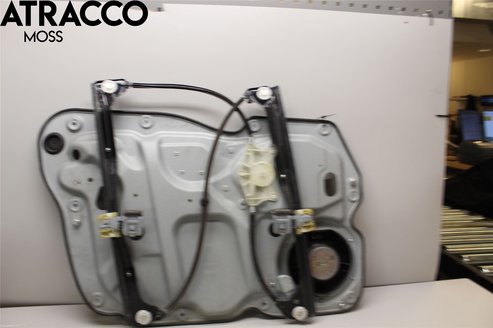 Volkswagen VW TOURAN 10-15 Vindusheis