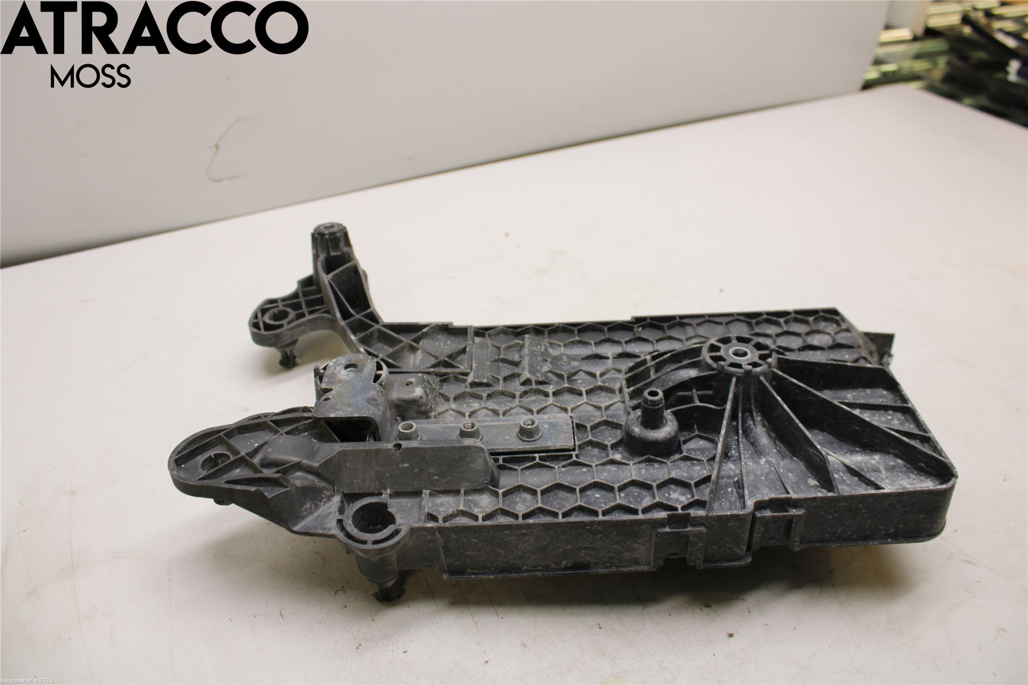 Volkswagen VW GOLF / E-GOLF VII 13-20 Batterikasse - Feste - Holder