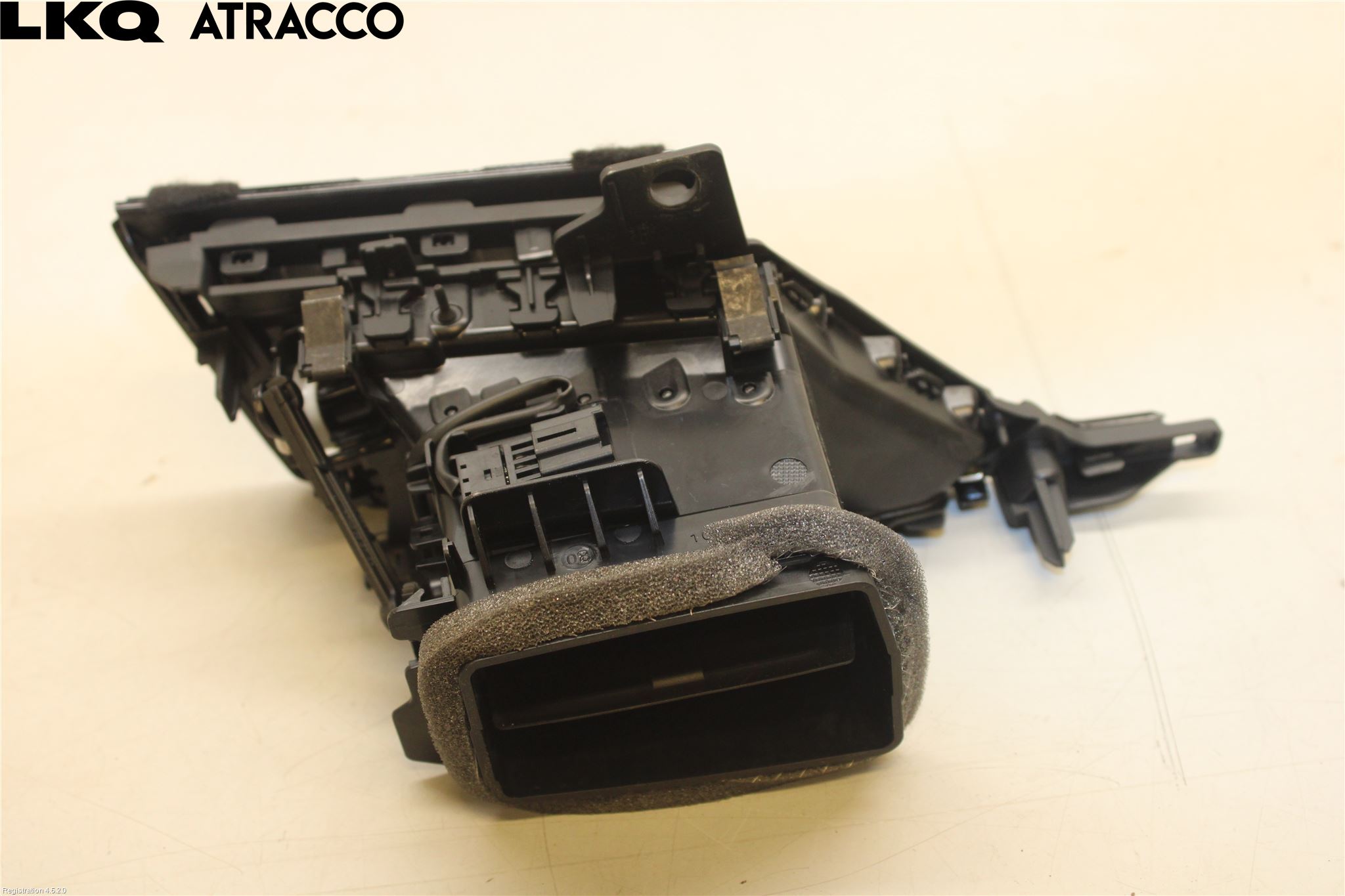 Audi E-TRON, S GE 19- Dashbord Kanal - Dyse