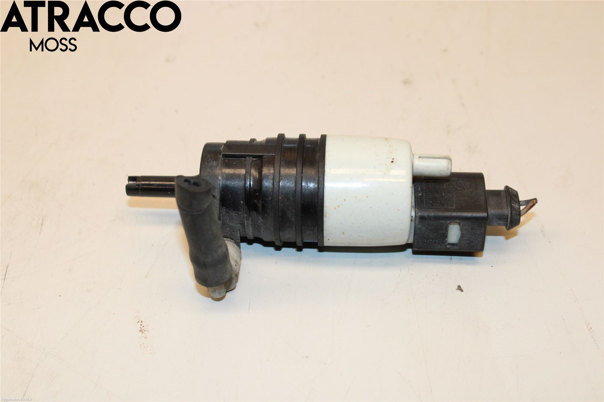 Mercedes-Benz MB C-KLASS (W205) 14-21 Spylerpumpe Frontrute