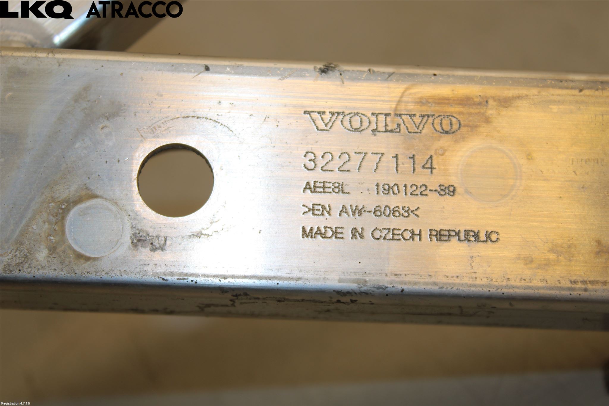 Volvo V60 19- Frontplate Øvre