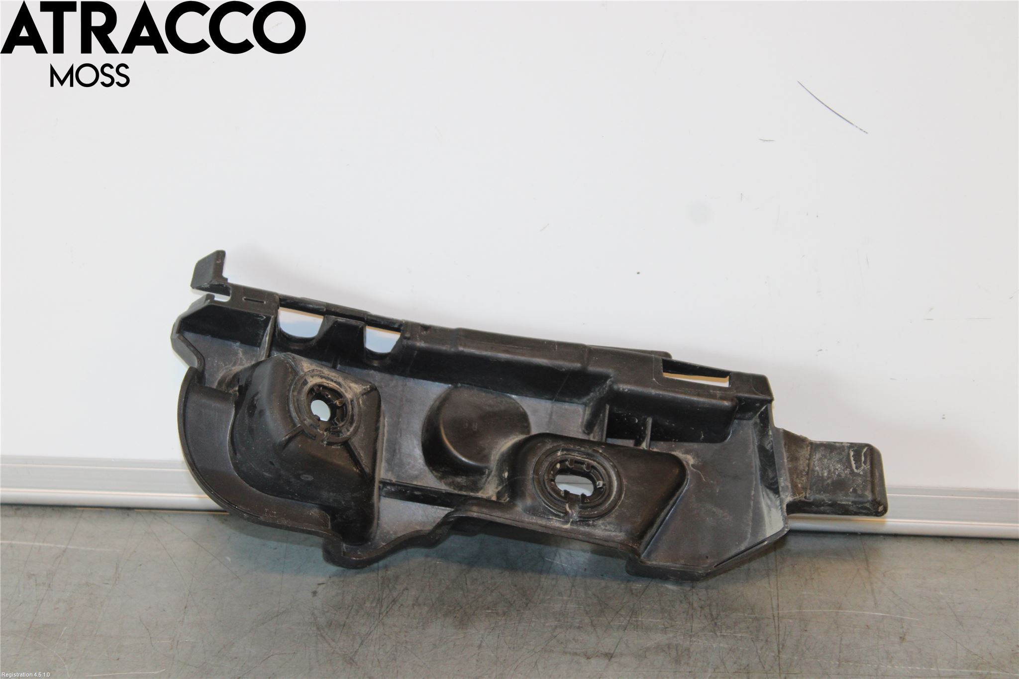 Skoda SUPERB 16-24 Støtfanger Bak Feste