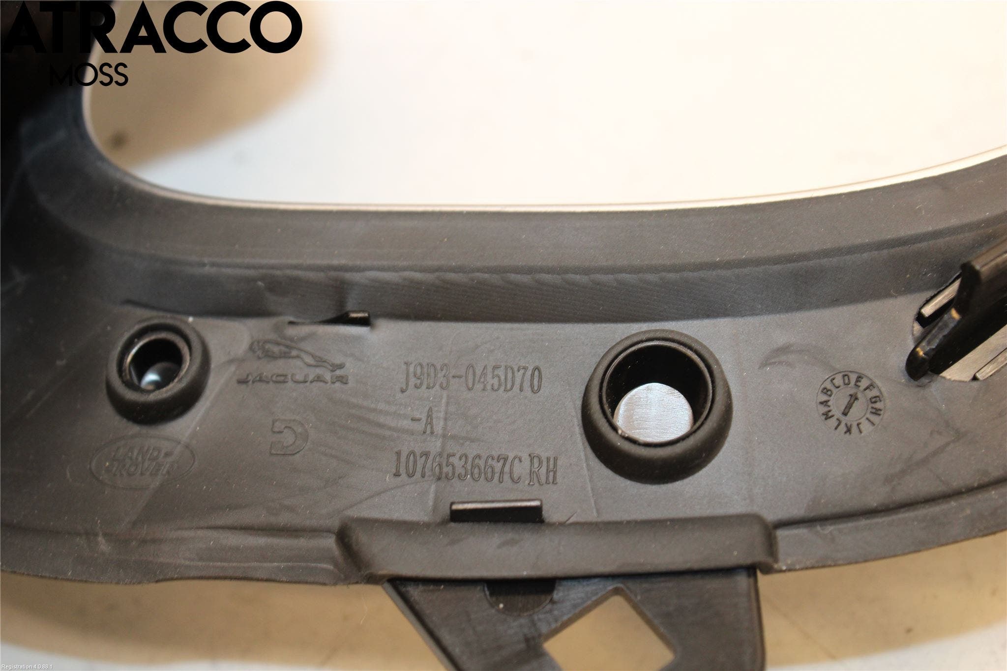 Jaguar I-PACE 18- Instrumentkonsoll Midt