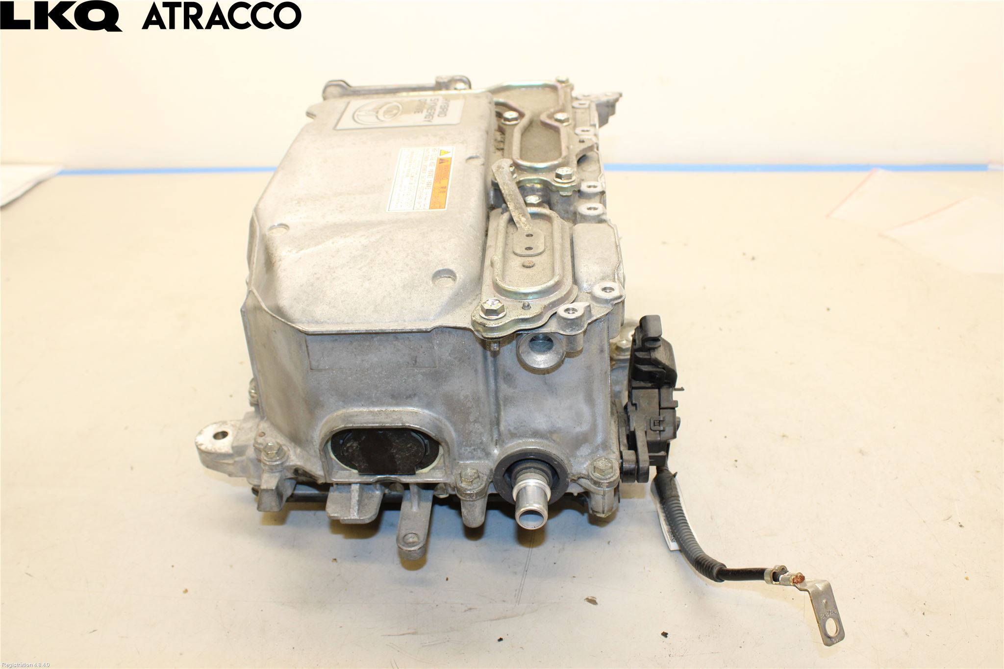 Toyota YARIS XP130 15-20 Inverter 12-)220V