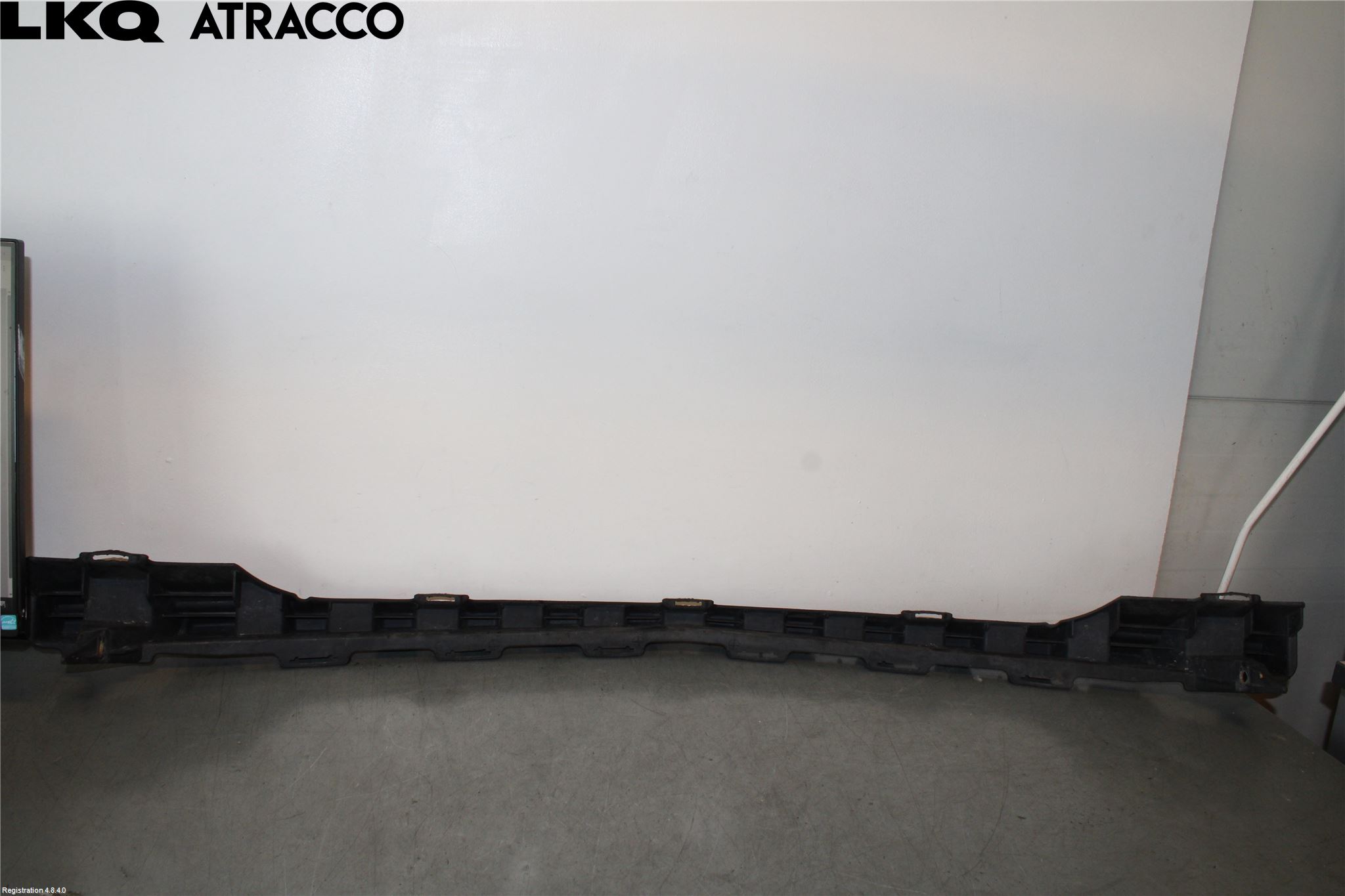 Mercedes-Benz MB C-KLASS (W204) 07-15 Støtfanger Foran Plastdeksel