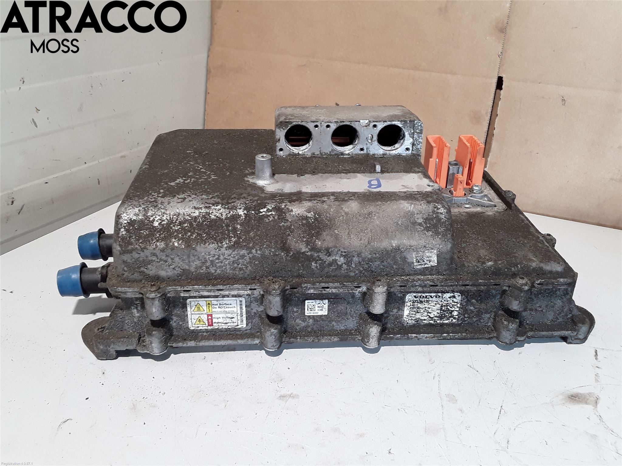 Volvo XC40/RECHARGE 18- Inverter 12-)220V