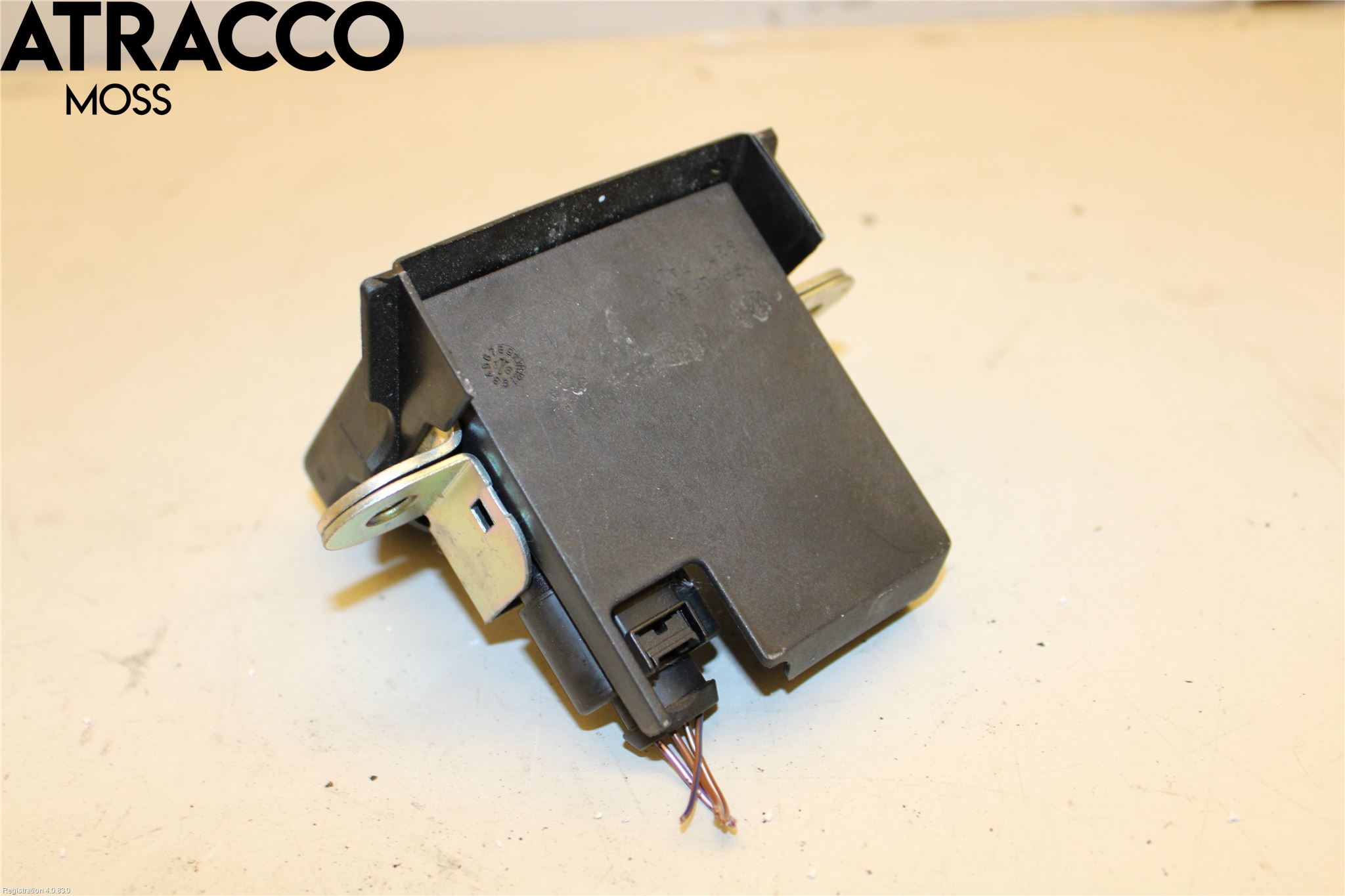 Volkswagen VW GOLF / E-GOLF VII 13-20 Bakluke-Lokk Låsekasse