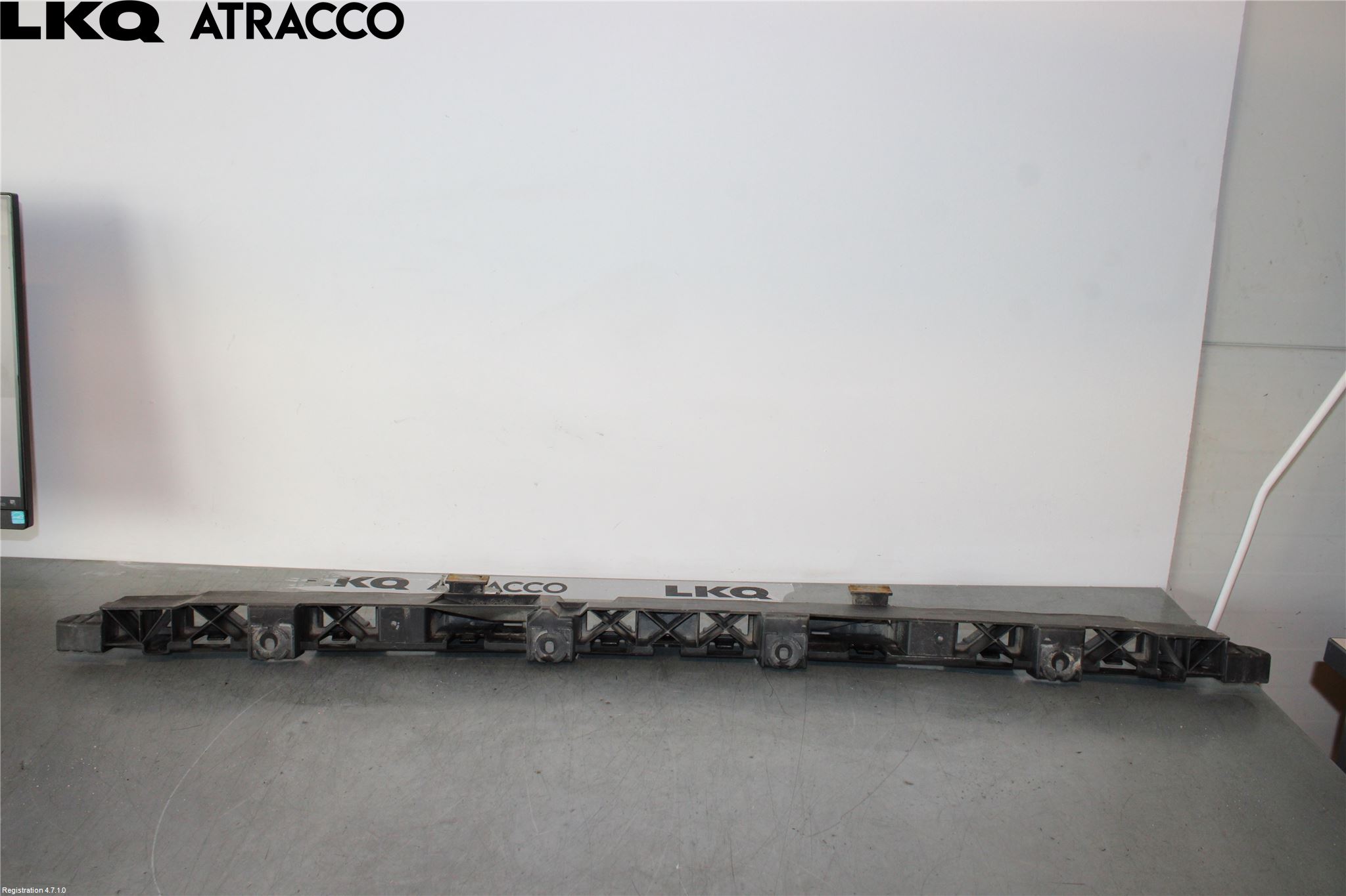 Audi A6 ALLROAD 12-18 Støtfanger Bak Feste