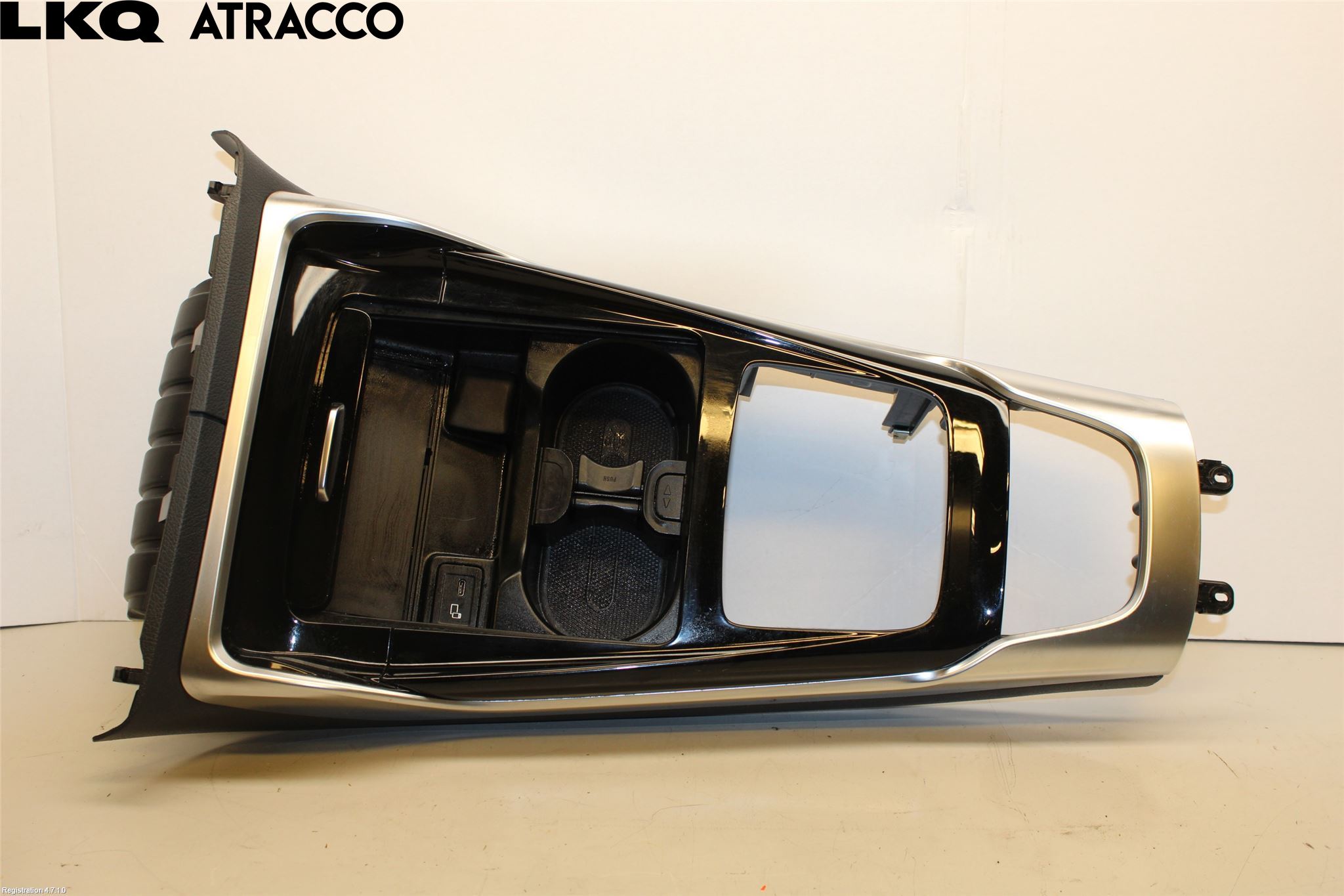 Mercedes-Benz MB A-KLASS (W177) 18- Instrumentkonsoll Midt
