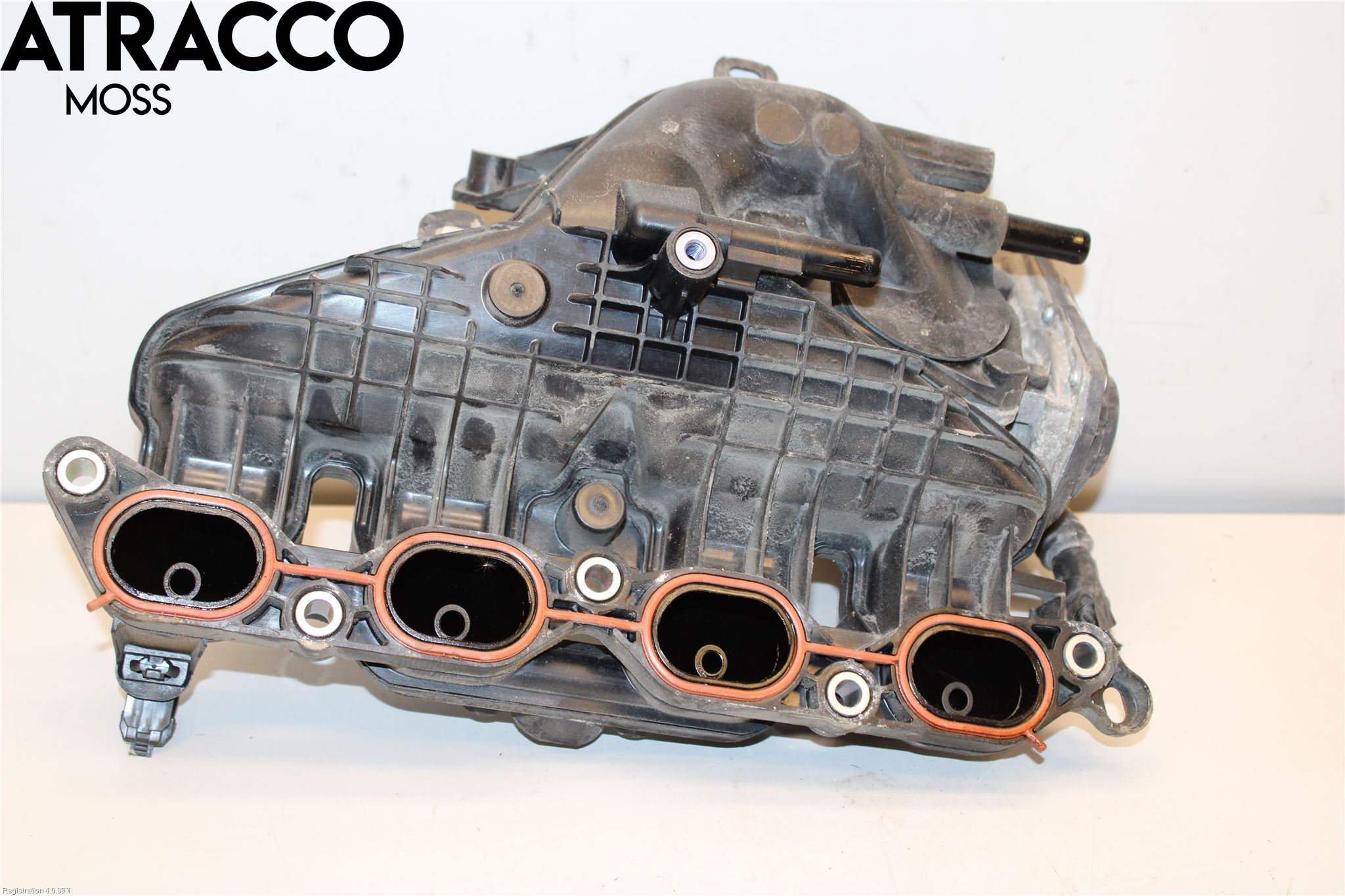 Toyota YARIS XP130 15-20 Innsugningsmanifold