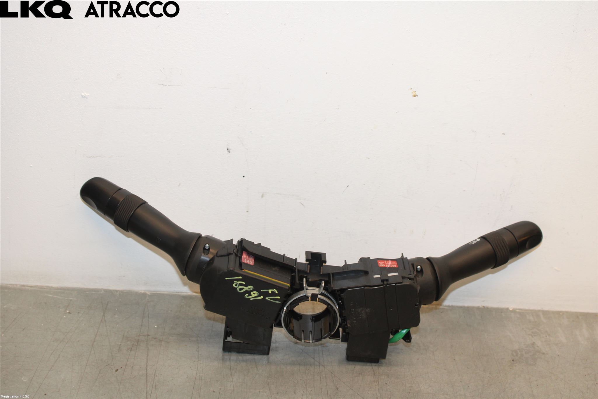 Toyota YARIS XP130 12-14 Bryter Ratt Kombi H Og V