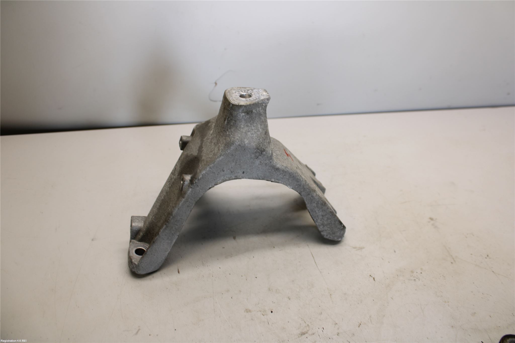 Audi A4 12-15 Motor Feste Stål-Alu