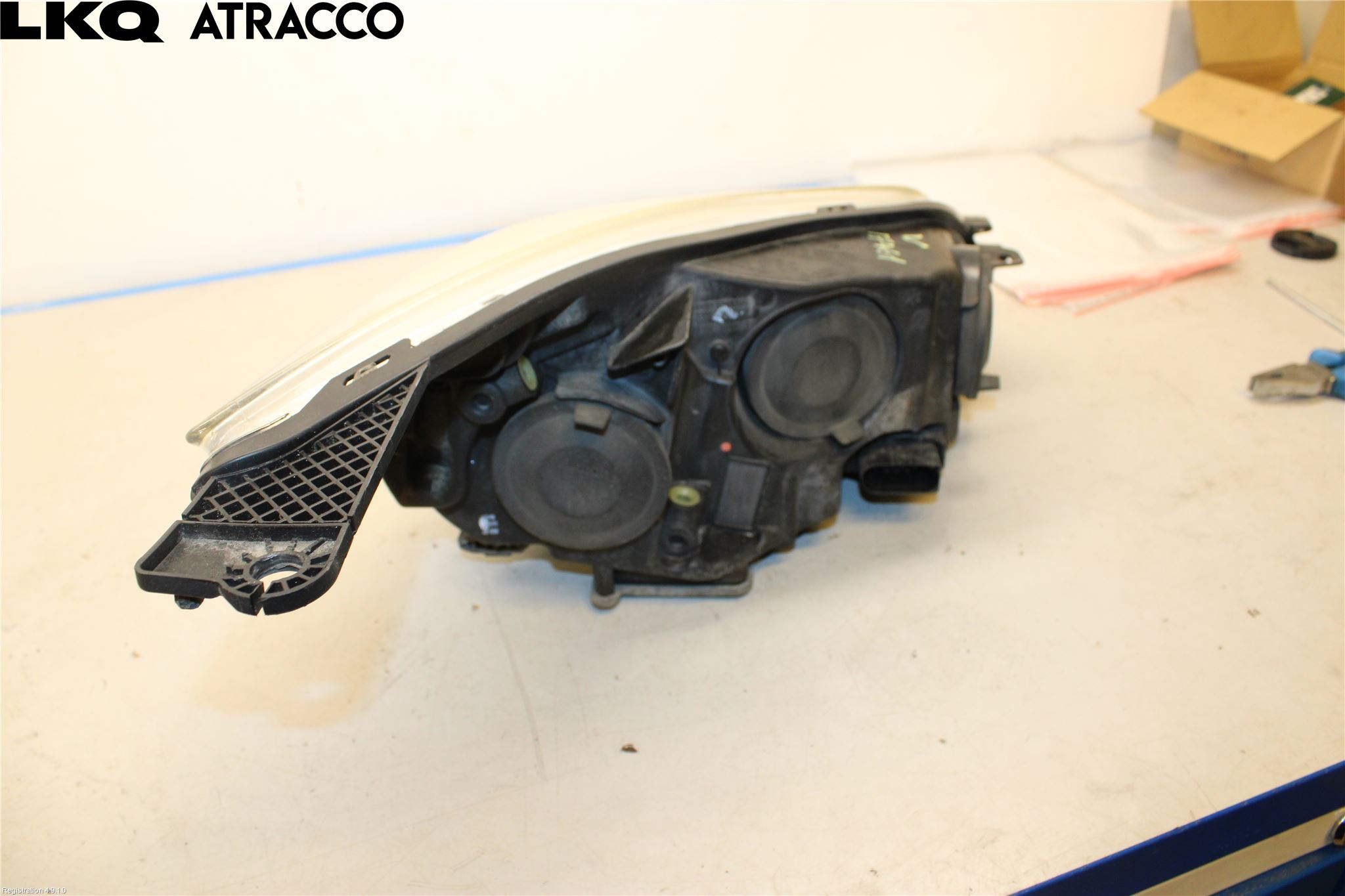 Ford FOCUS 11-14 Frontlykt Venstre