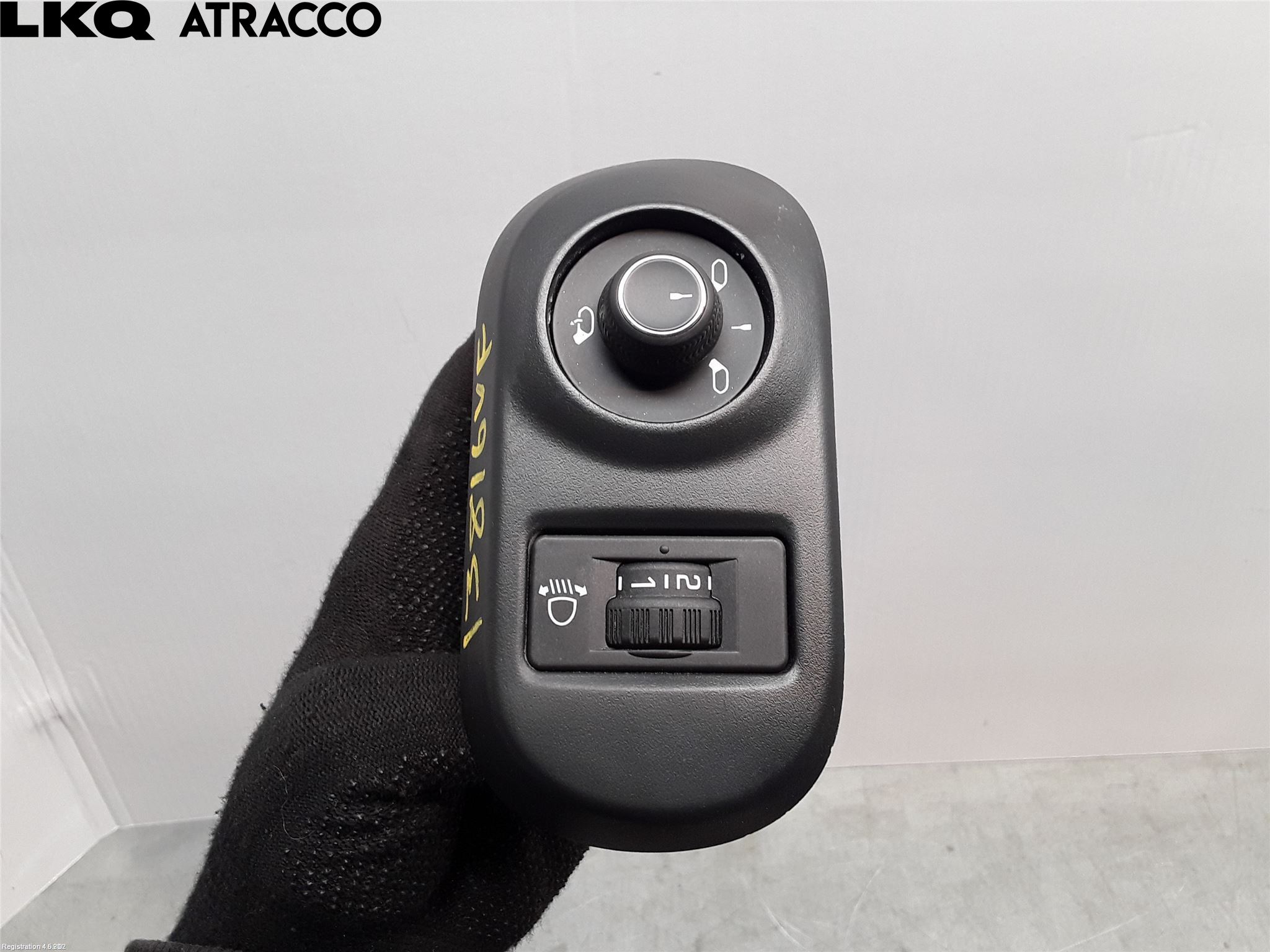 Citroen C4 CACTUS 14-20 Bryter Speil