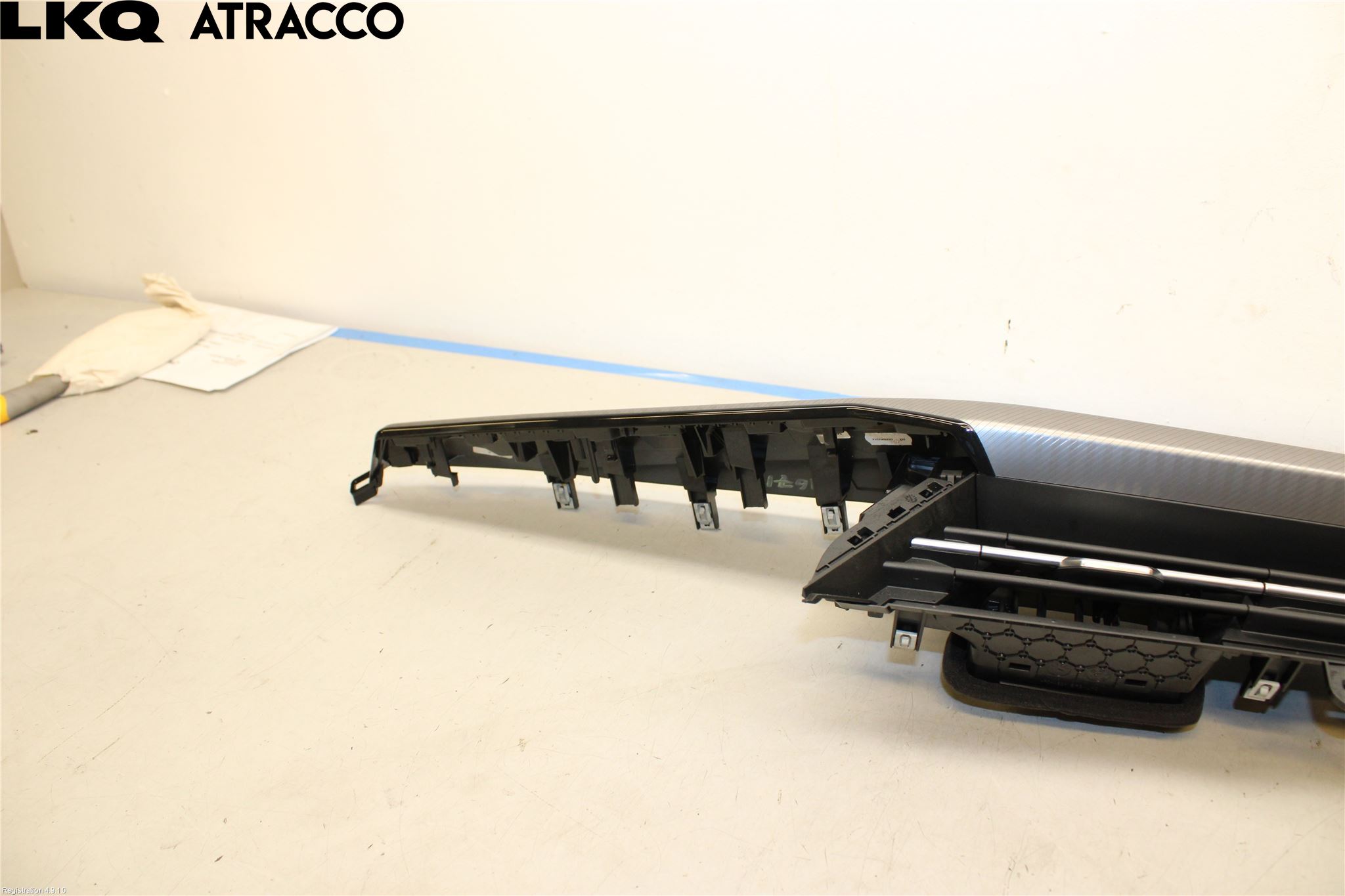 Audi Q4 E-TRON FZ 22- Dashbord Kanal - Dyse