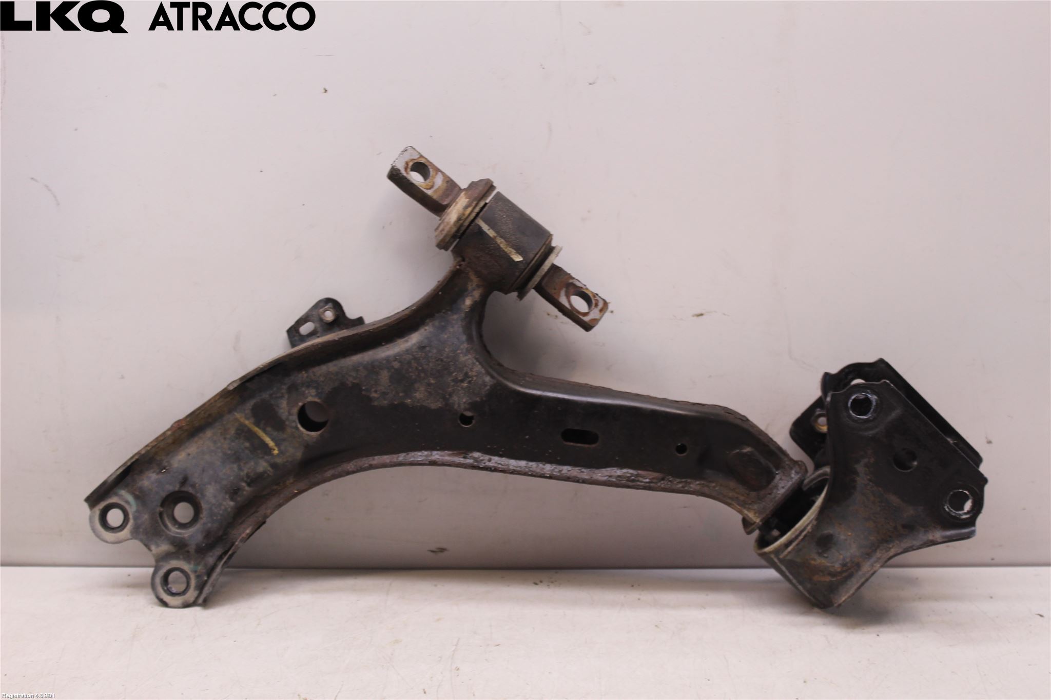 Honda CR-V 13-18 Bærearm Foran Høyre Nedre