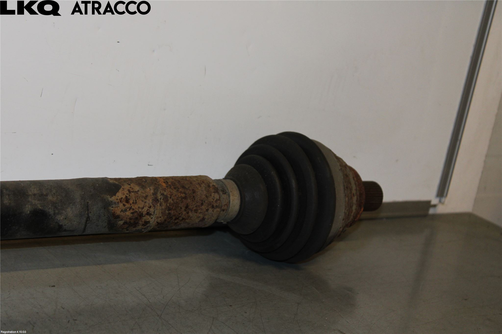 Volkswagen VW TOURAN 10-15 Drivaksel Foran Kompl Høyre