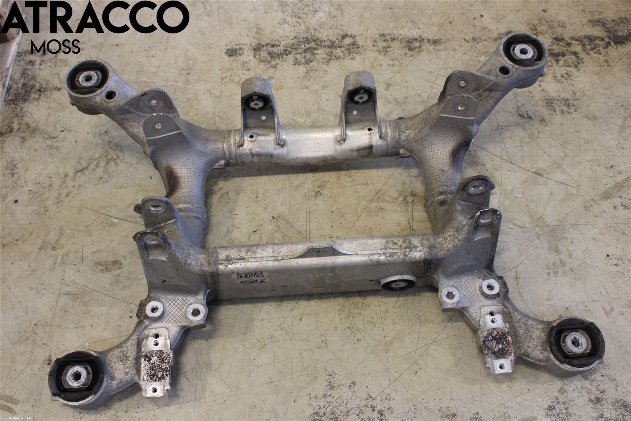 BMW 5 F10/F11/F18 09-17 Bakaksel Feste Travers-Ramme