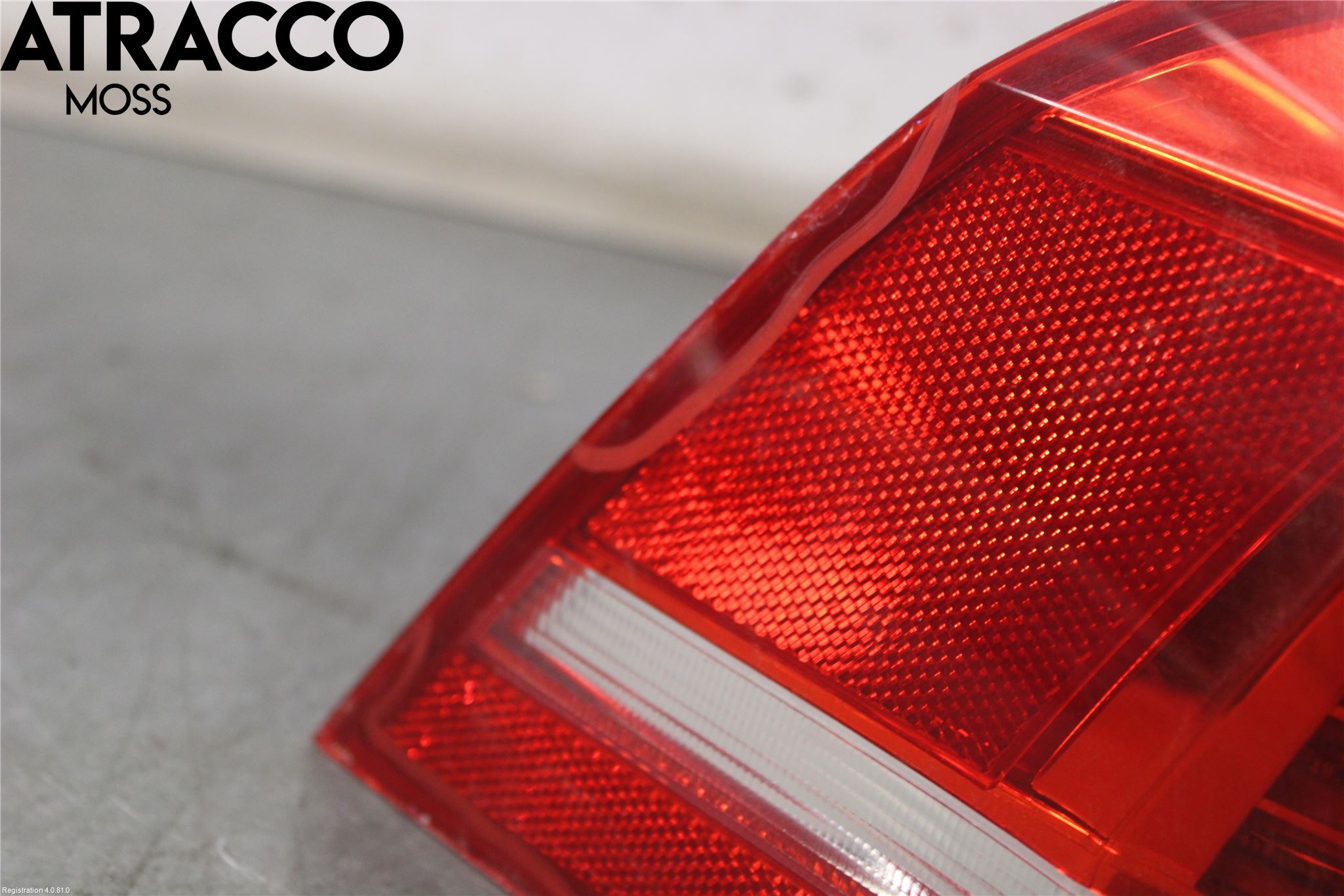 Volkswagen VW PASSAT 11-14 Baklykt Venstre