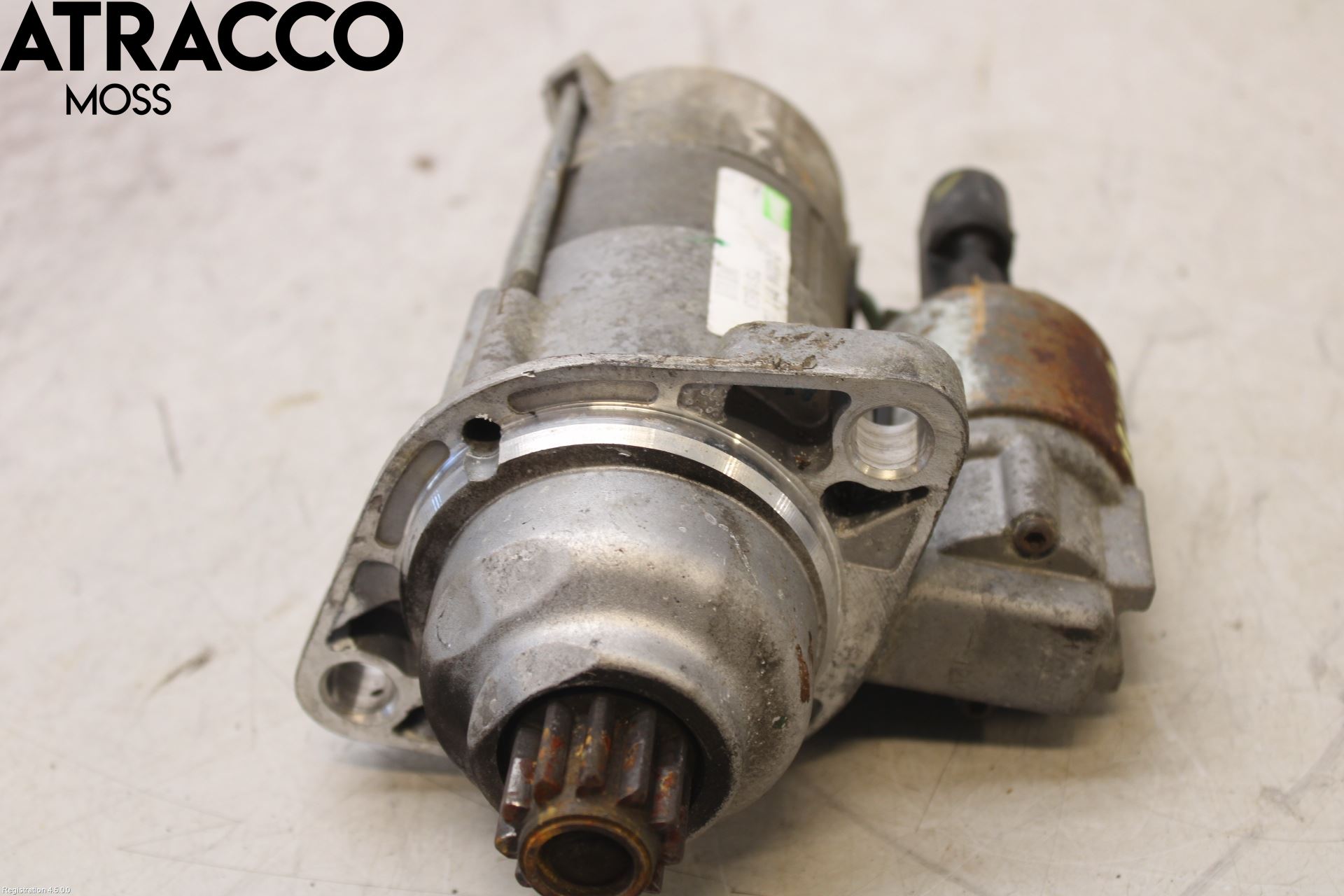 Volkswagen VW CADDY      04-10 Startmotor