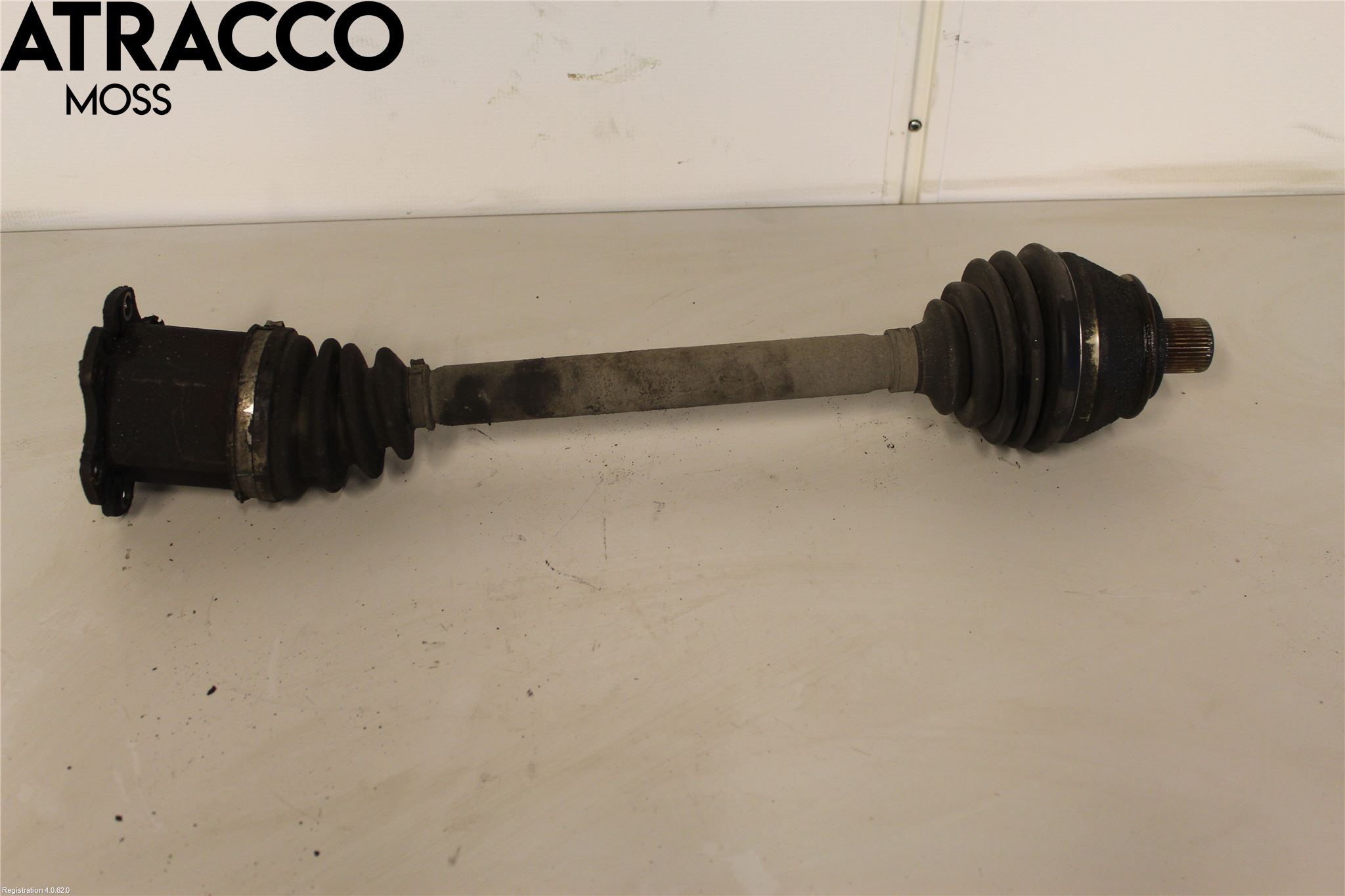 Audi A6/S6     05-11 Drivaksel Foran Kompl Høyre