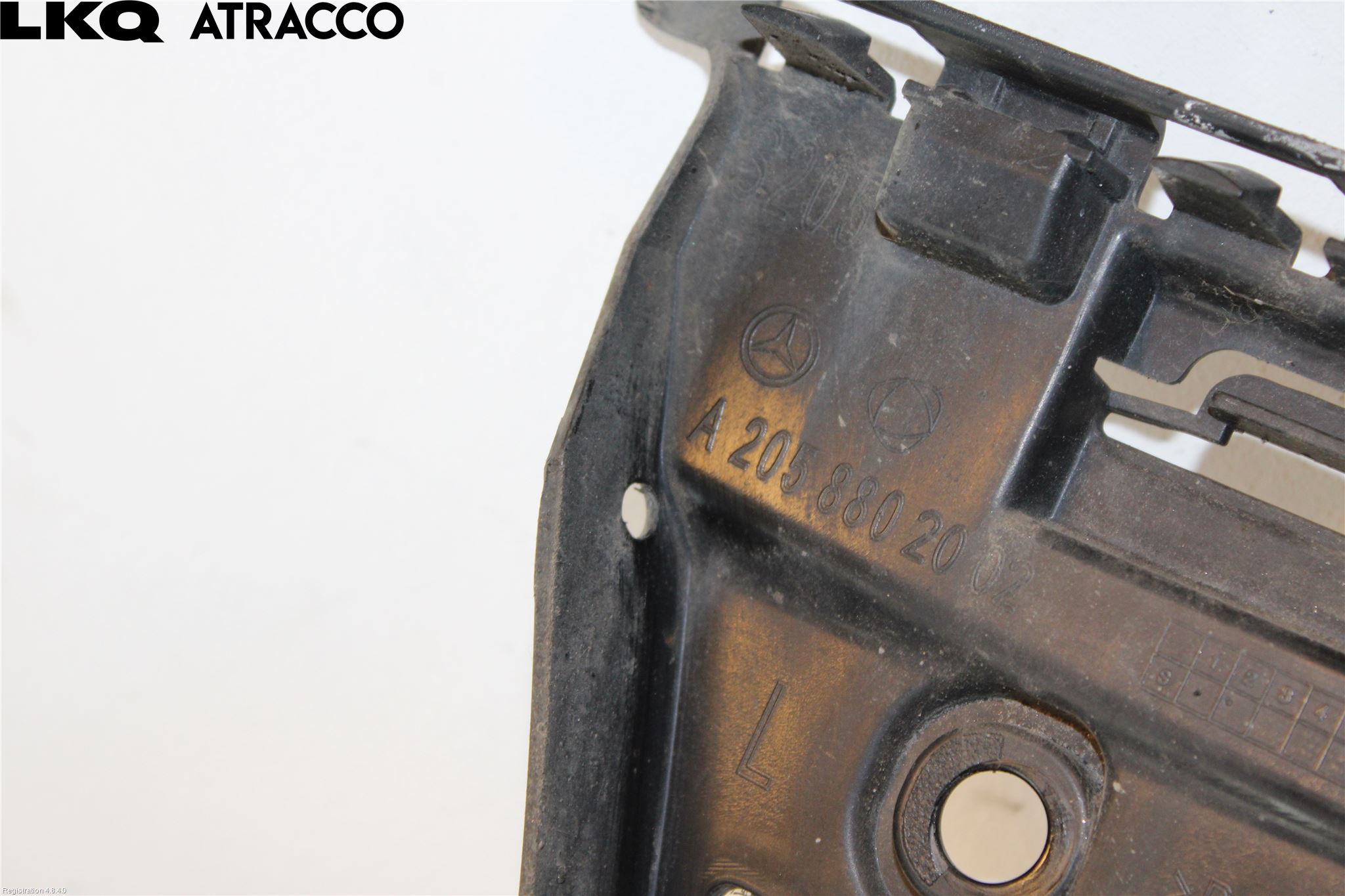 Mercedes-Benz MB C-KLASS (W205) 14-21 Støtfanger Bak Feste