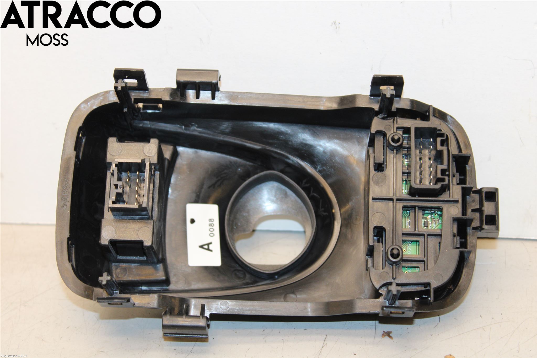 Mitsubishi OUTLANDER 13-21 Inredning Sarg Växelspak