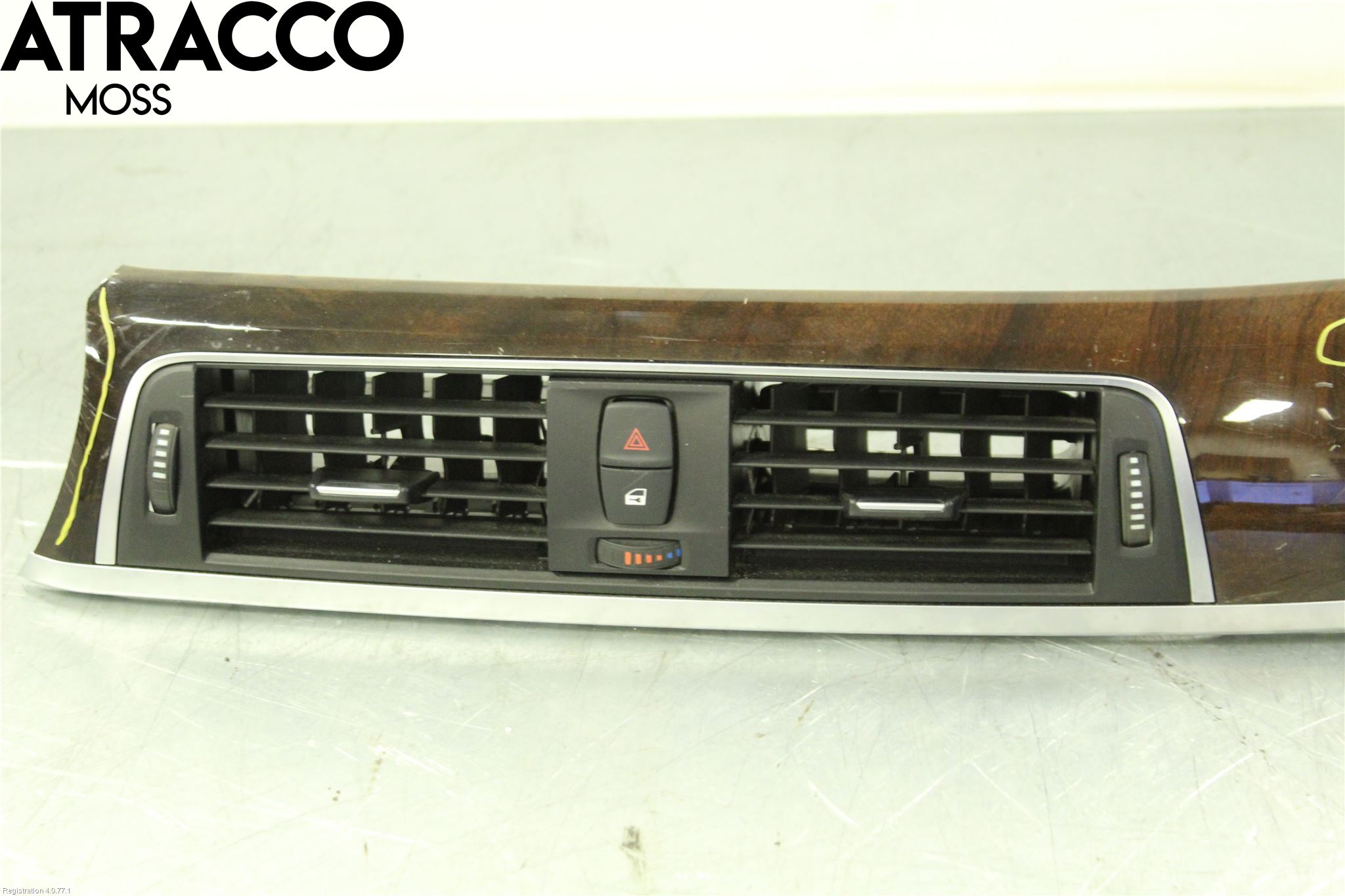 BMW 3 F30/F31/F80 12-19 Dashbord Kanal - Dyse