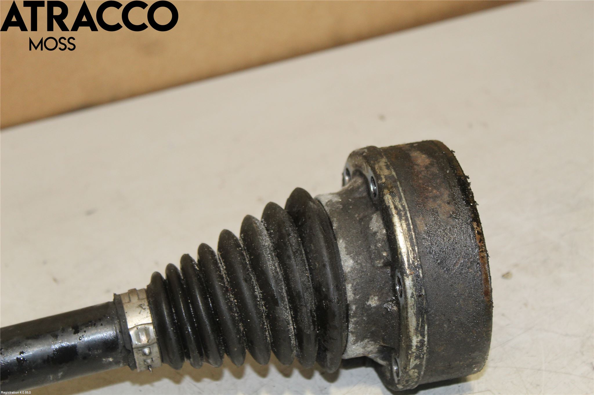 Volkswagen VW GOLF VI 09-13 Drivaksel Foran Kompl Venstre