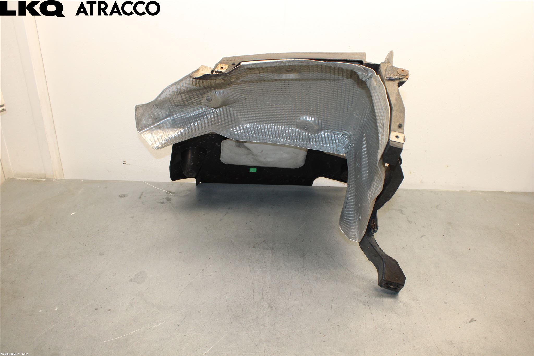 Porsche PANAMERA 09- Støtfangerfeste Bak Høyre