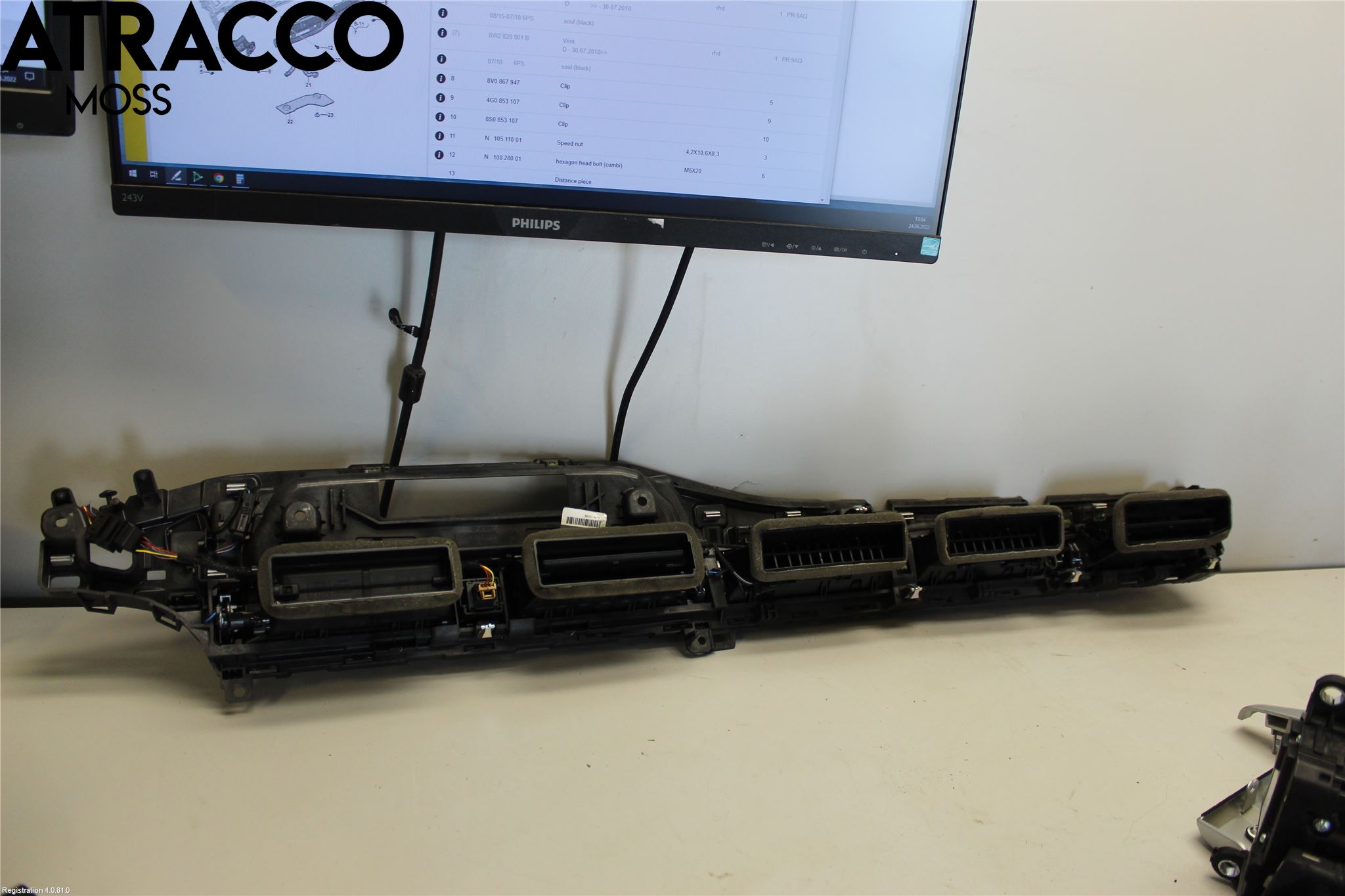 Audi A4/S4 B9 16-19 Dashbord Kanal - Dyse