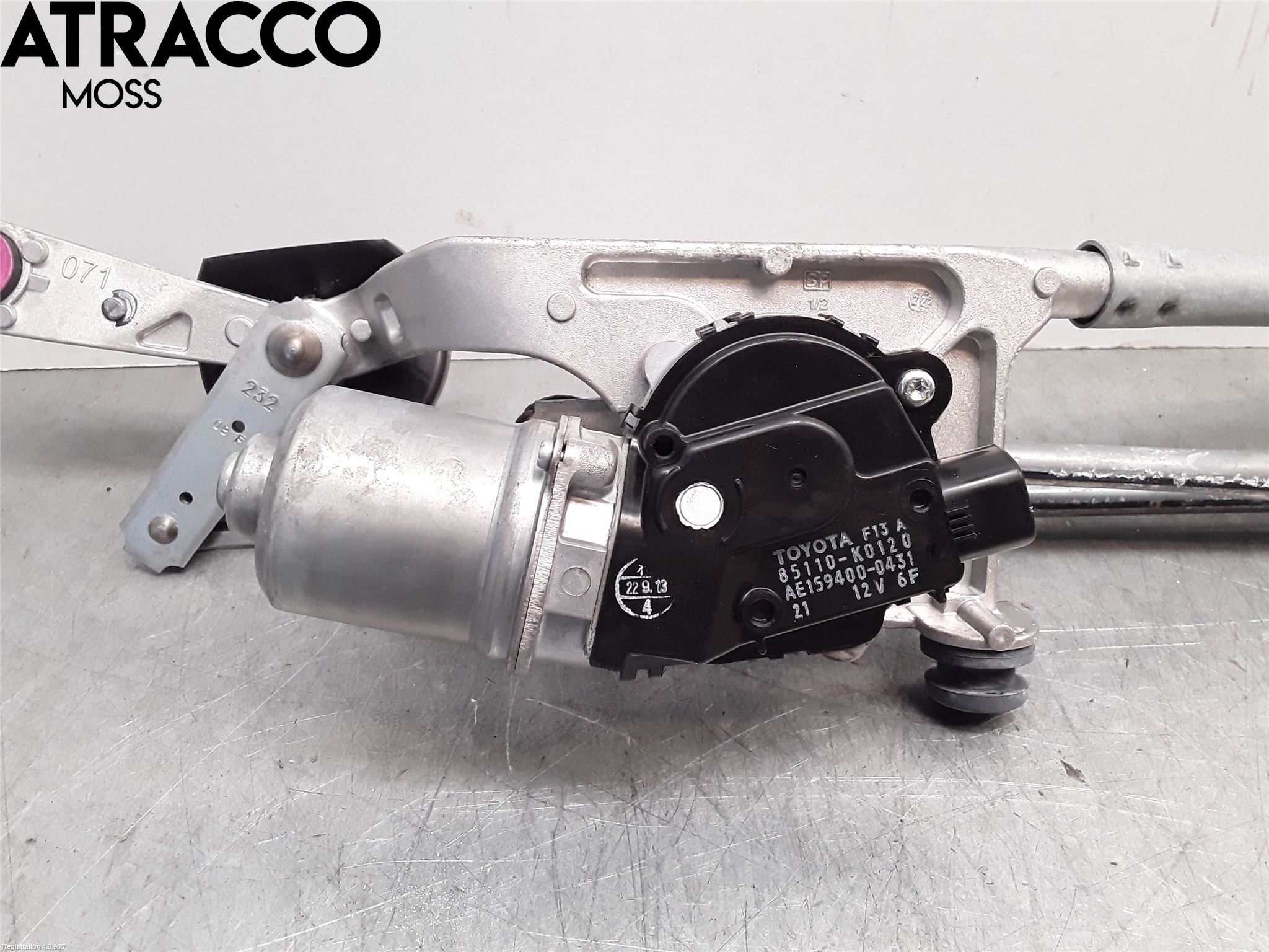 Toyota YARIS CROSS XP21 21- Viskermotor Frontrute