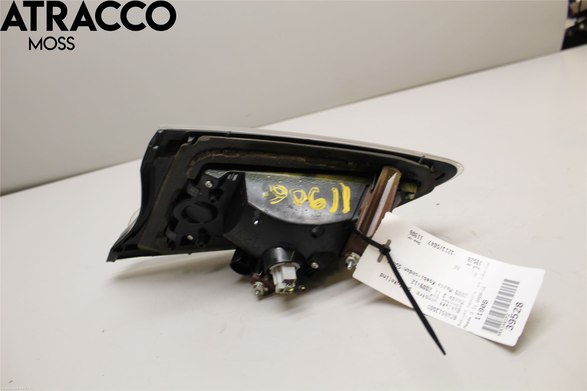 Mazda 3 II 09-13 Baklykt Venstre  På Luke(Indre