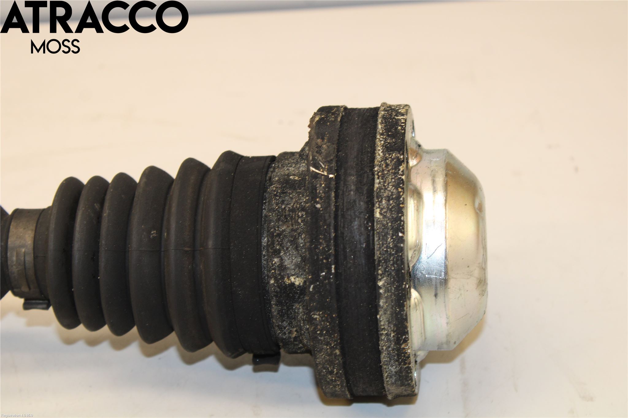 Volkswagen VW PASSAT 05-11 Drivaksel Foran Kompl Høyre