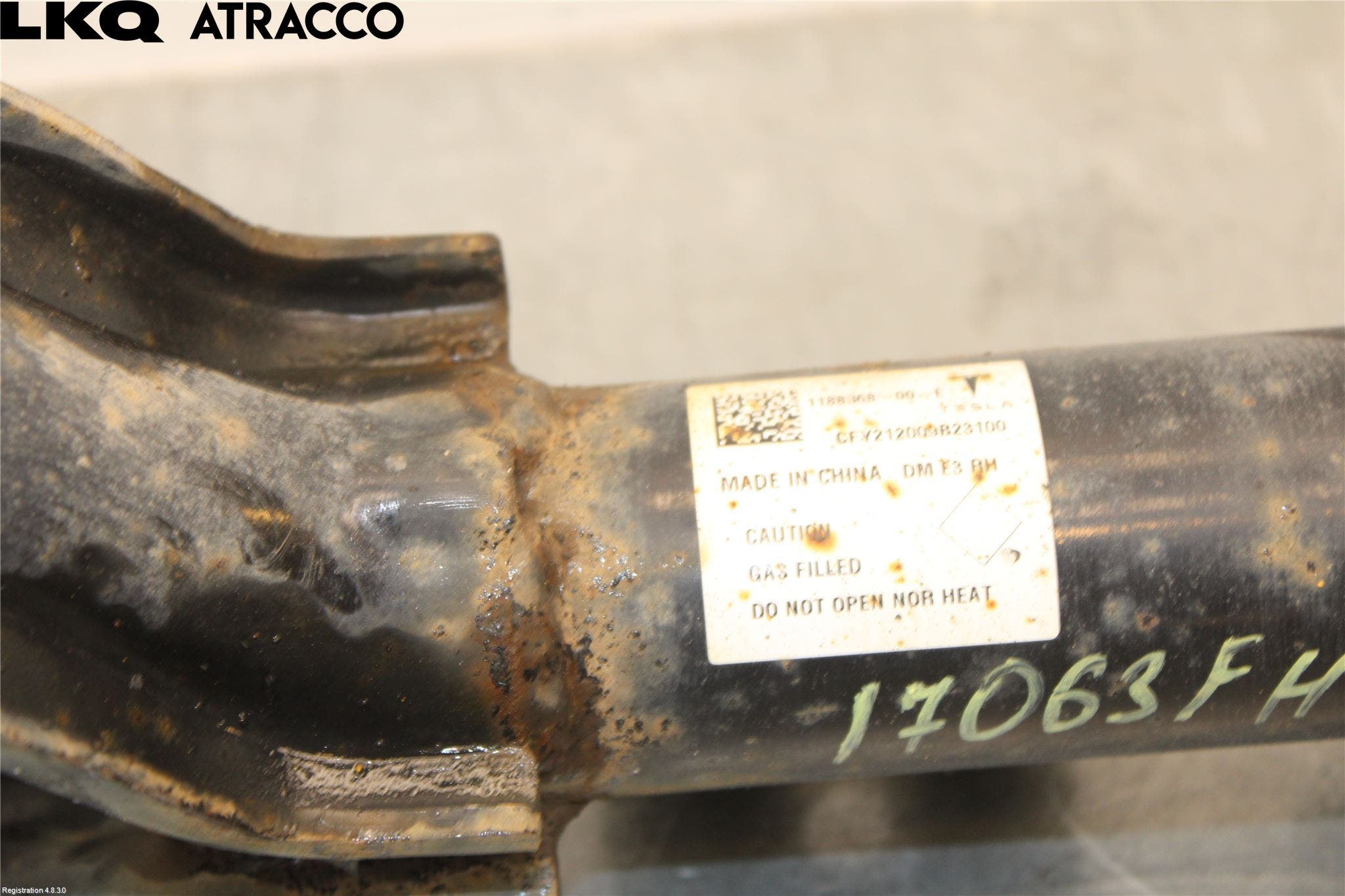 Tesla MODEL Y 21- Fjærbein Foran Høyre