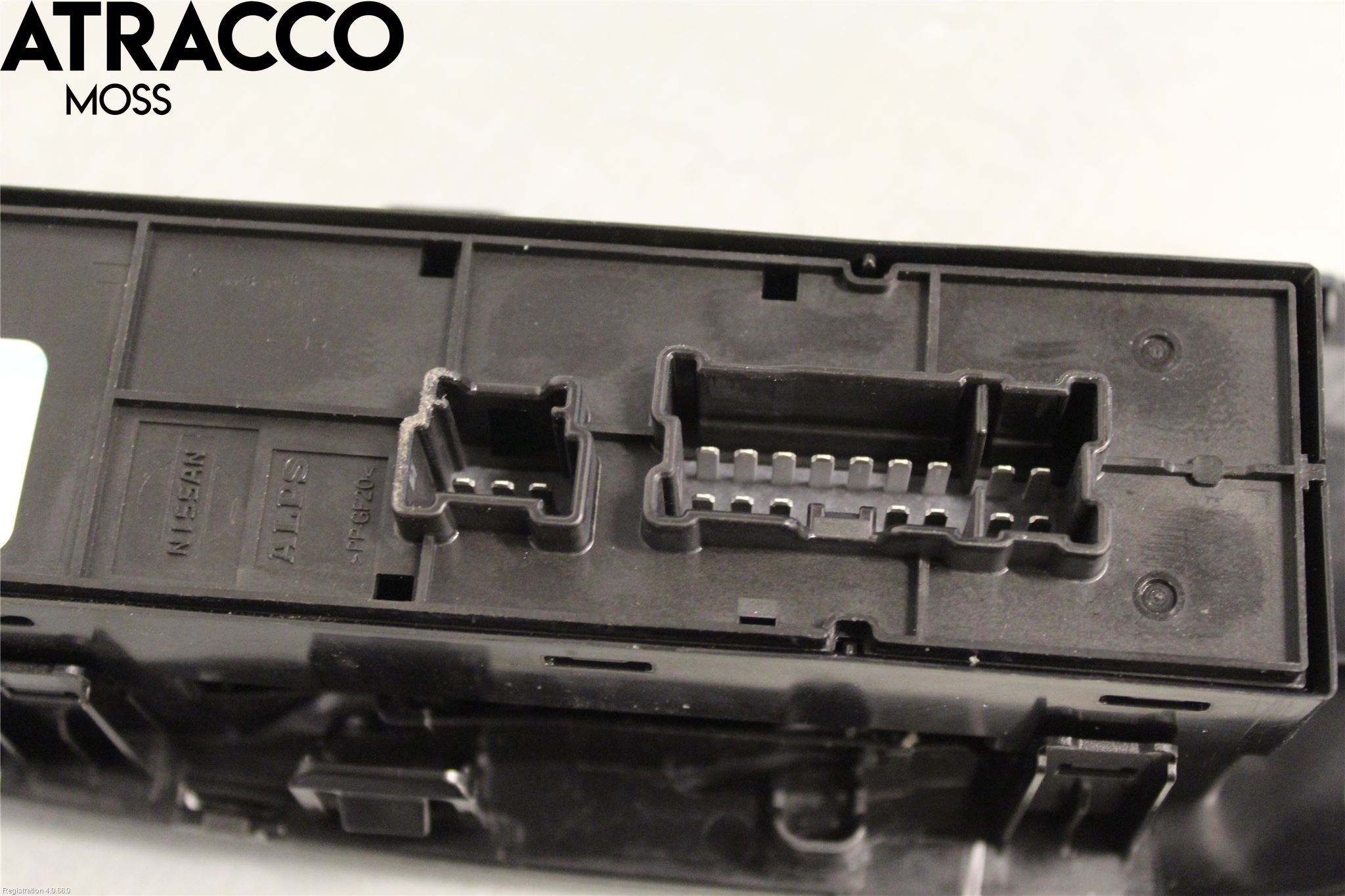 Nissan LEAF 18- Bryter Vindusheis