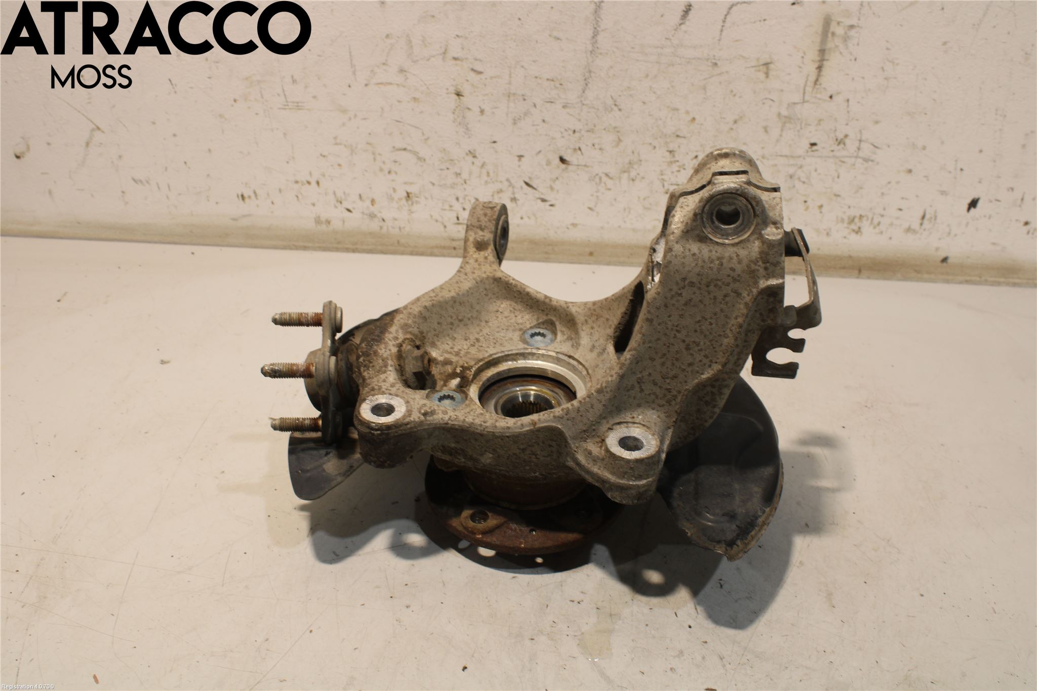 Volkswagen VW PASSAT 15-19 Spindel Vf