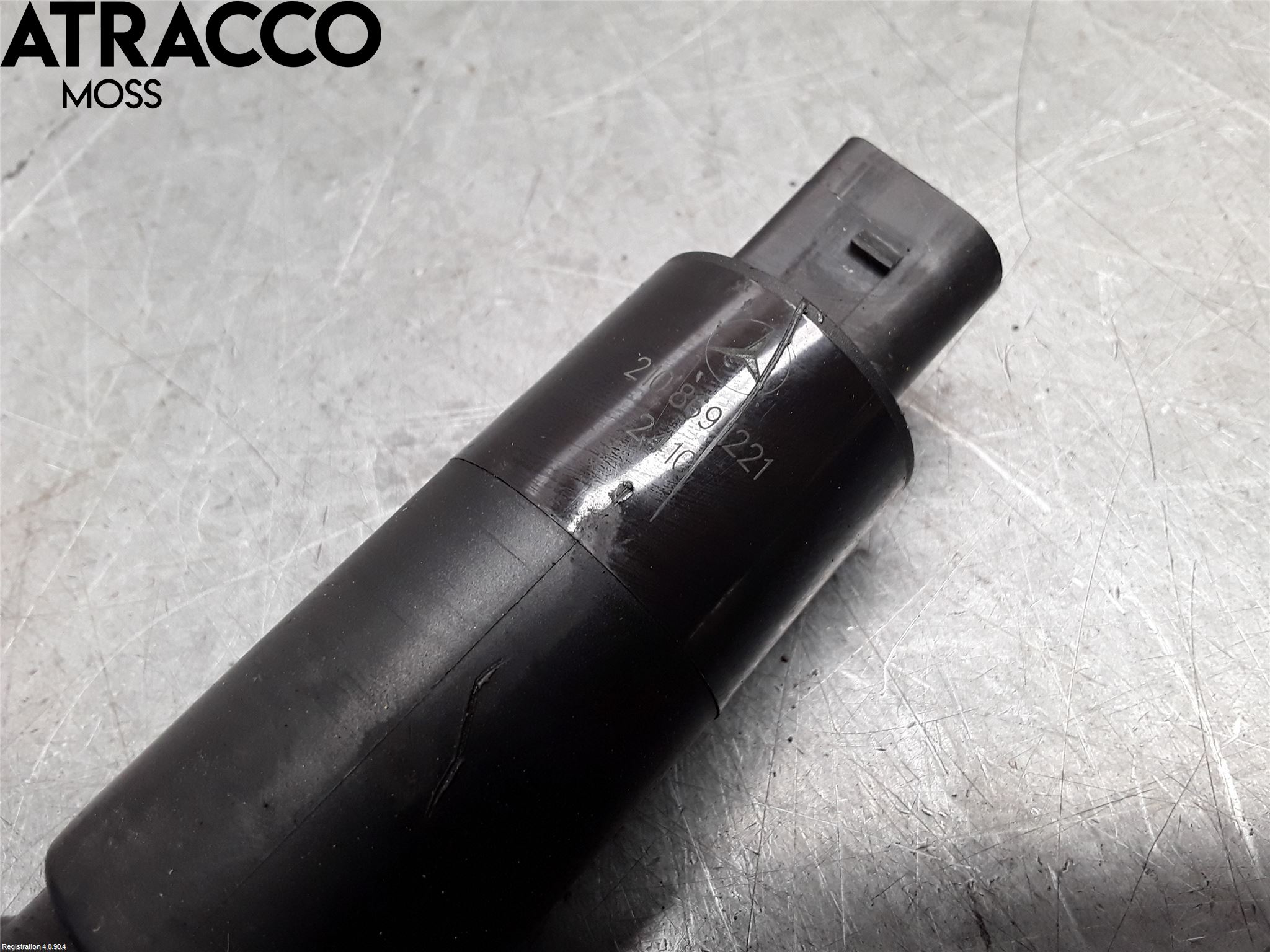 Mercedes-Benz MB E-KLASS (W212) 09-16 Spylerpumpe Frontrute